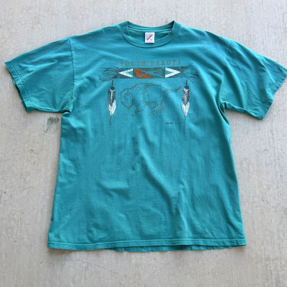 Jerzees Vintage South Dakota T Shirt Southwestern Buffalo Aztec Size US XL / EU 56 / 4 - 1 Thumbnail