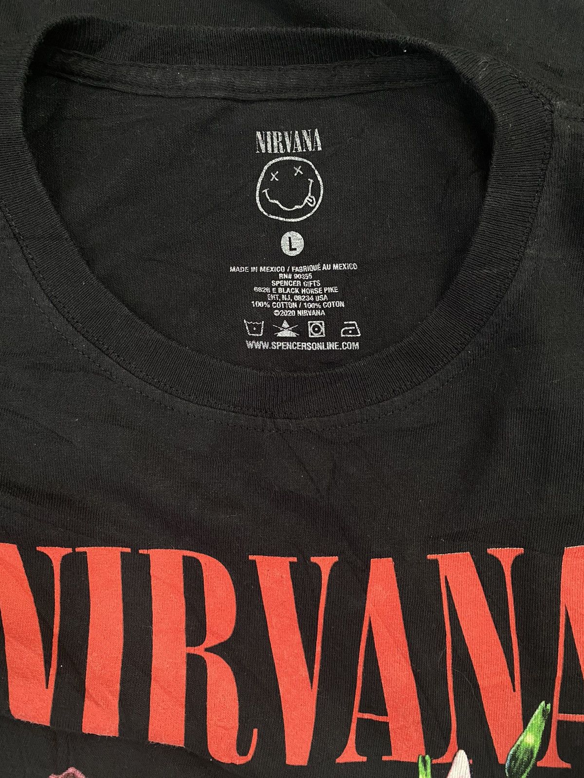 Band Tees 💥NIRVANA heart shape box band / kurt cobain tour tee shirt Size US L / EU 52-54 / 3 - 5 Thumbnail