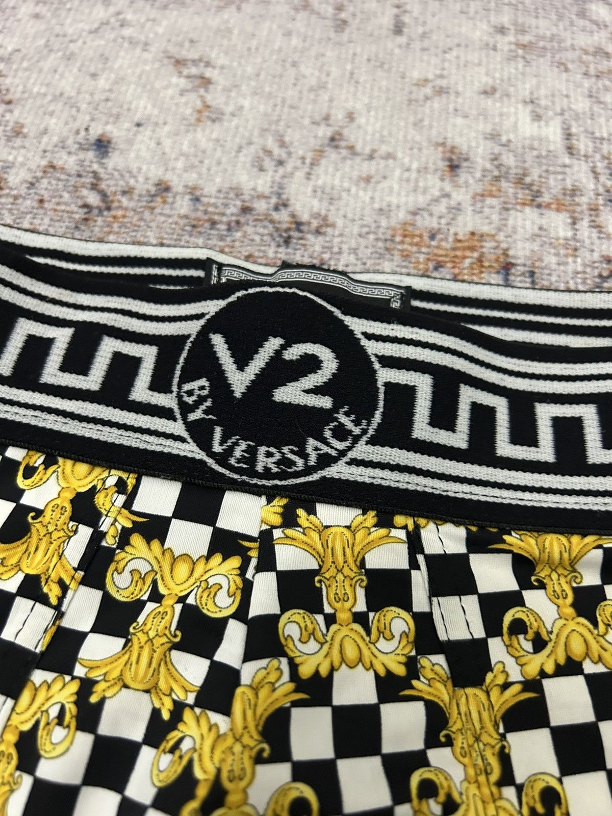 Versace × Vintage Vintage Versace Classic V2 Barocco Cheaker Print Size 30 - 4 Thumbnail