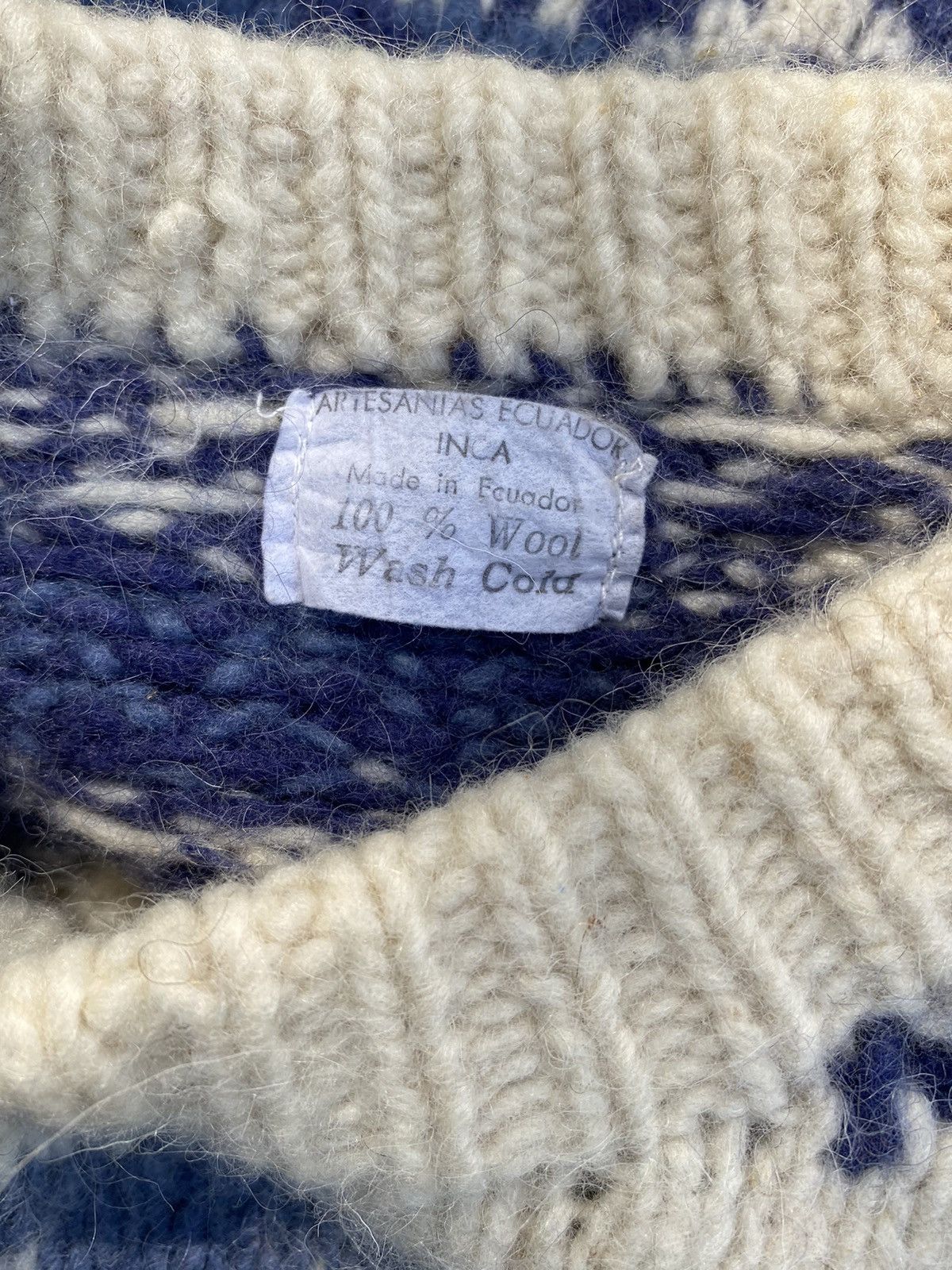 Designer × Vintage ARTESANIAS ECUADOR Blue and Cream Nordic Knit Sweater Size US S / EU 44-46 / 1 - 6 Thumbnail