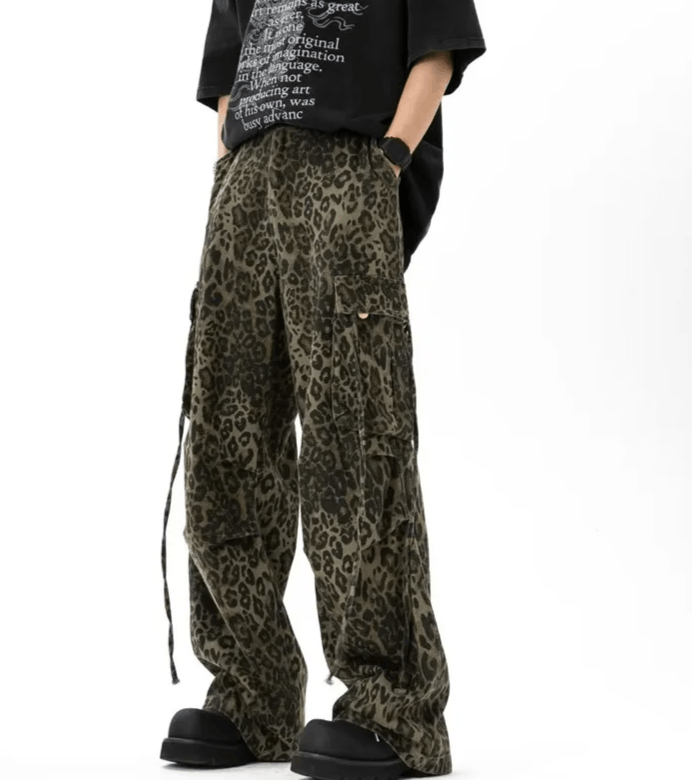 Japanese Brand Streetwear Leopard Baggy Stacked Cargo Jeans Size US 34 / EU 50 - 1 Thumbnail