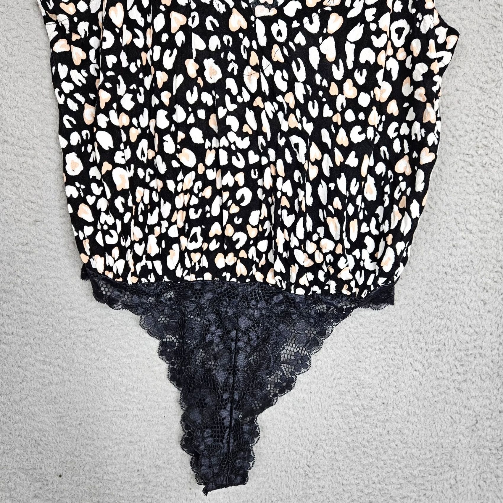 Free People Intimately By Free People Leopard Cheetah Bare it All bodysuit Size S Size S / US 4 / IT 40 - 4 Thumbnail