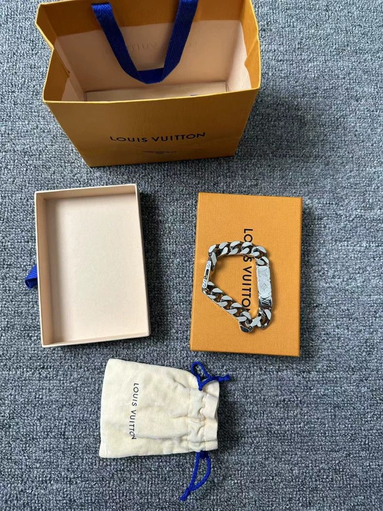 Louis Vuitton Louis Vuitton Cuban bracelet Size ONE SIZE - 1 Thumbnail