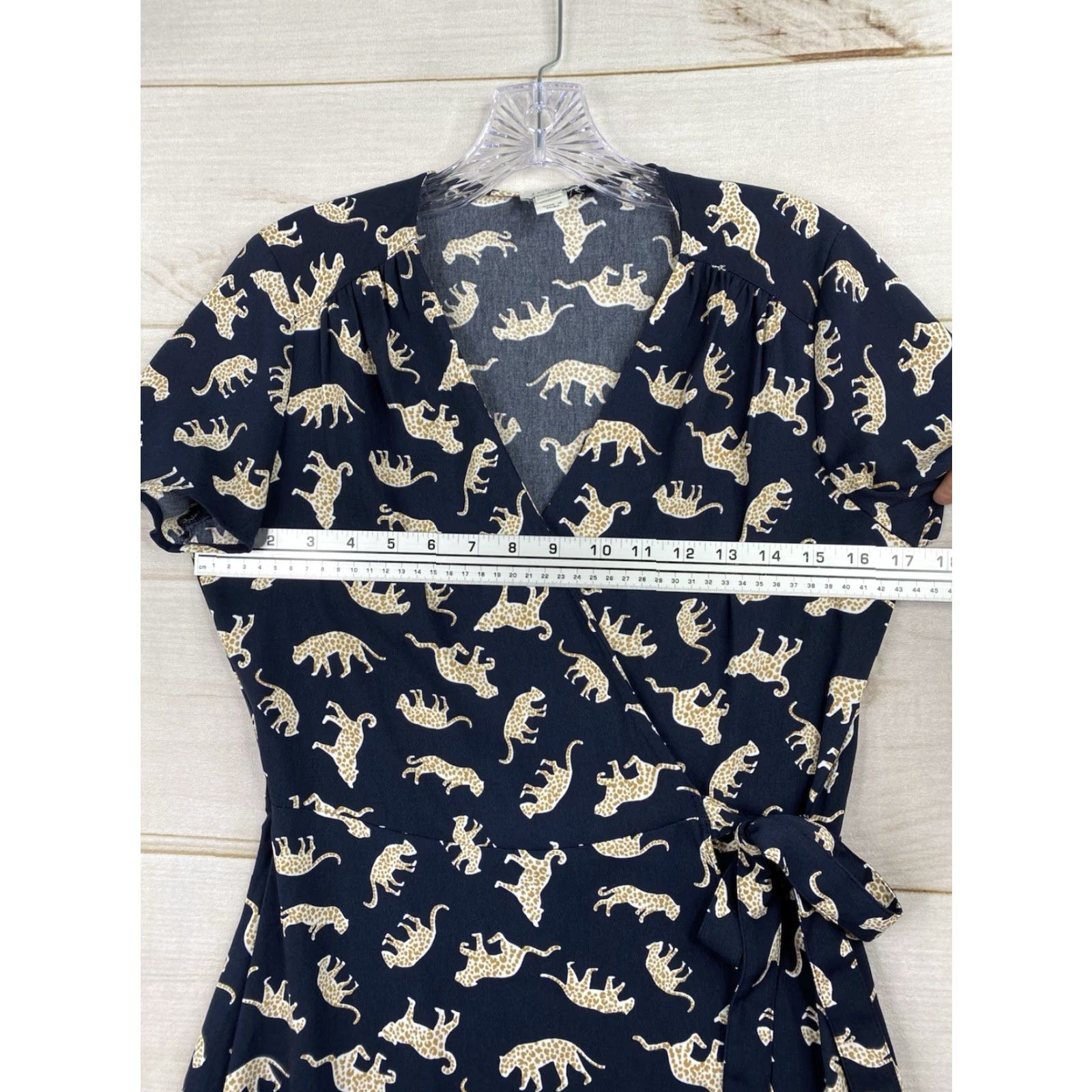 J.Crew J.CREW Wrap Dress Women's 2 Blue Navy Cheetah Animal Print Short Sleeve V-Neck Knit Polyester Shirt/Housewear Size XS / US 0-2 / IT 36-38 - 7 Thumbnail