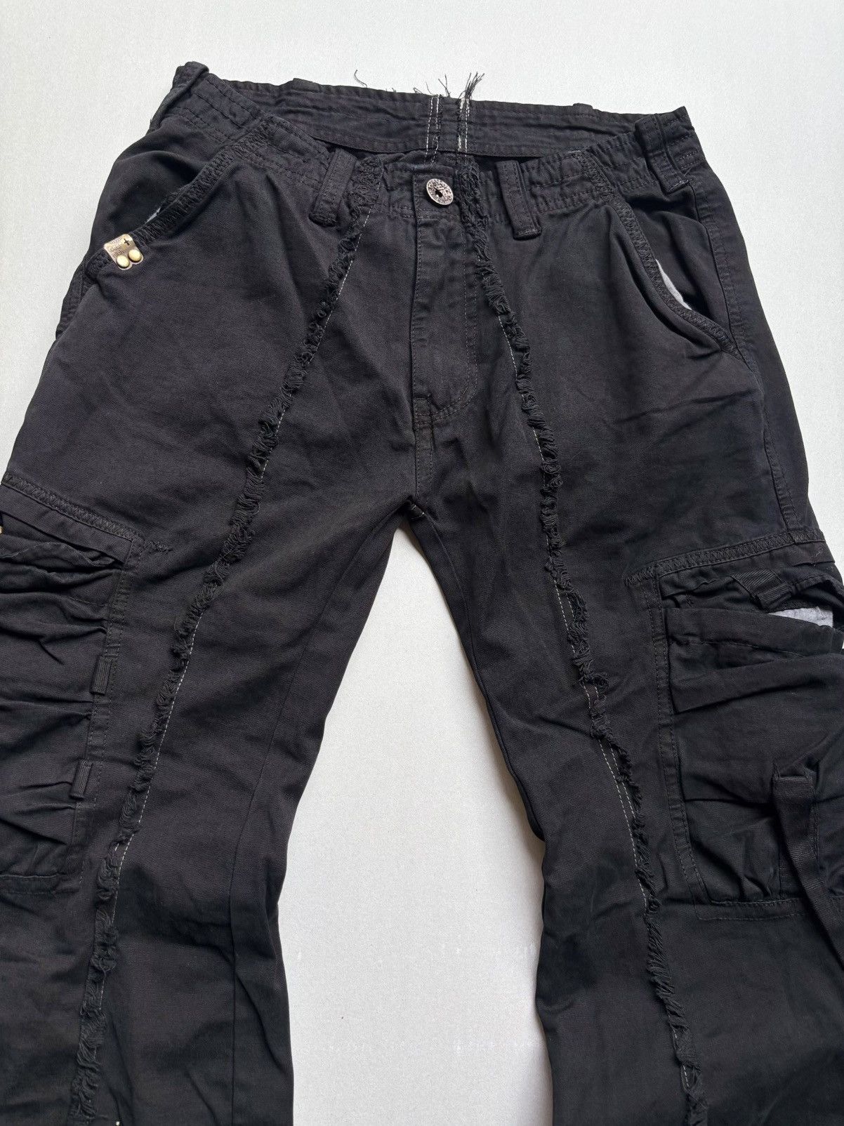 Japanese Brand Vertgarments frayed cargo pants Size US 28 / EU 44 - 2 Thumbnail
