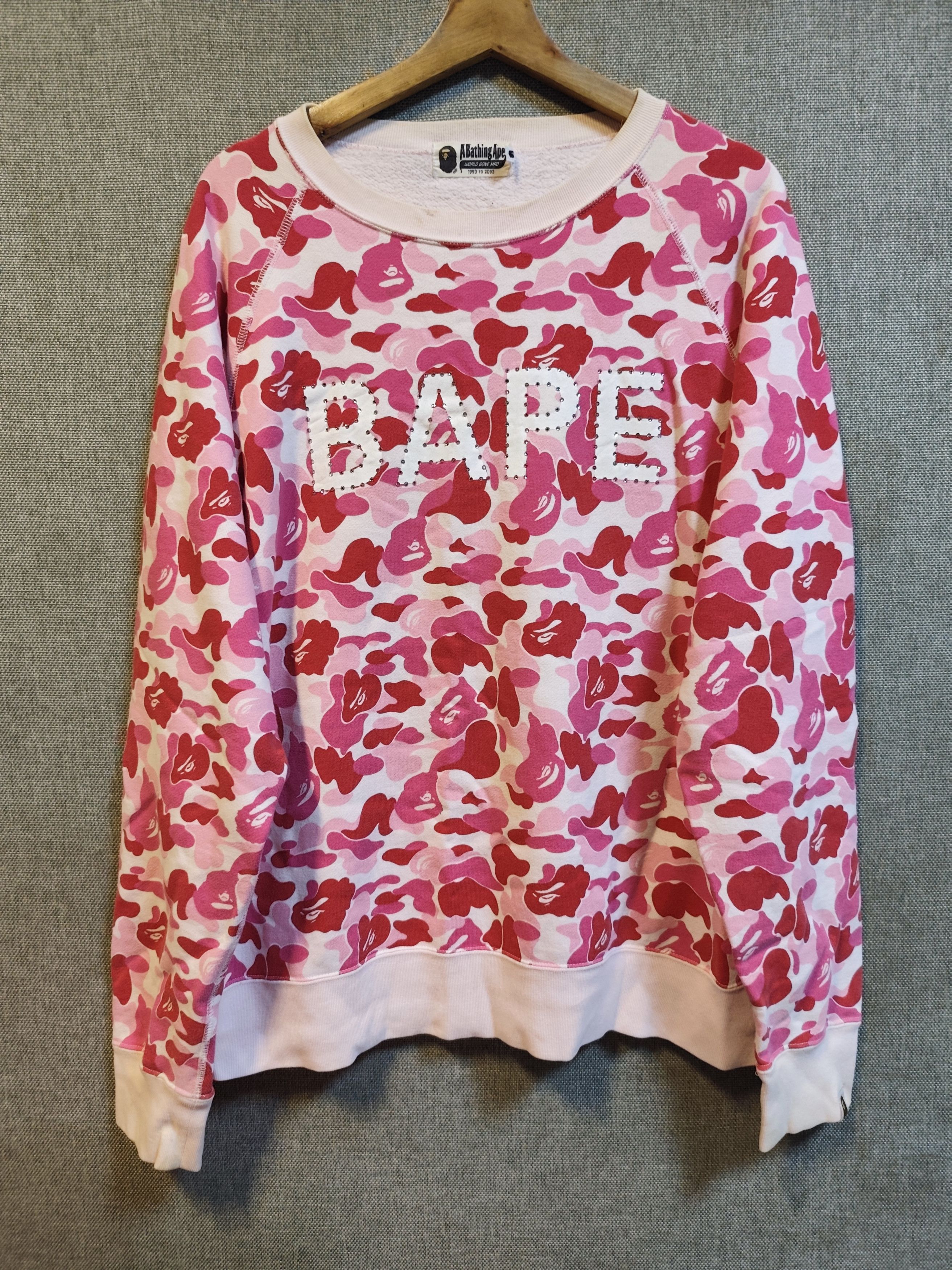 Bape × Swarovski BAPE Pink ABC Camo Swarovski Crystal Logo Crewneck Size US L / EU 52-54 / 3 - 1 Thumbnail