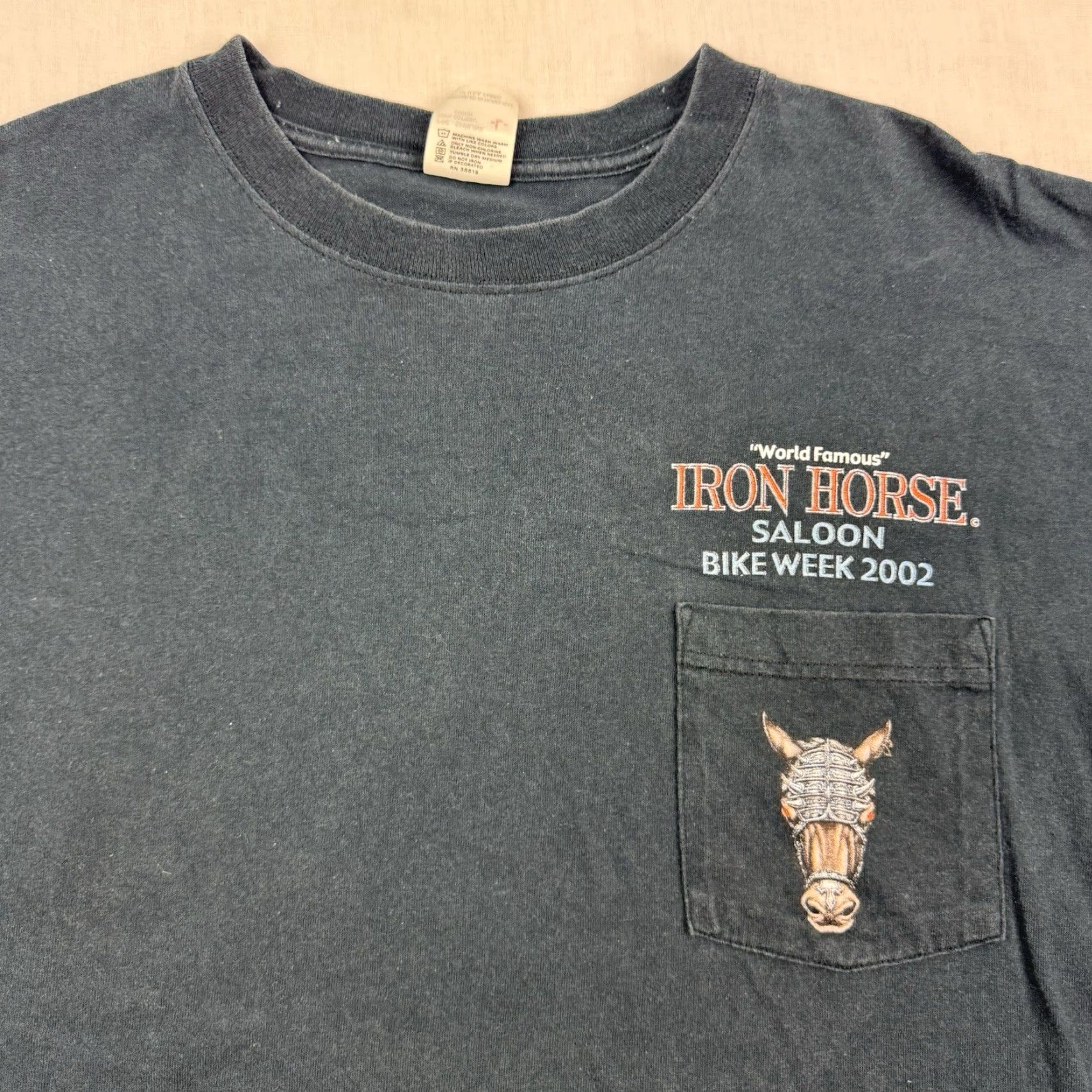 Anvil VINTAGE Iron Horse Saloon Shirt Adult Large Black Bike Week 2002 Y2K Metal Mens Size US L / EU 52-54 / 3 - 4 Thumbnail
