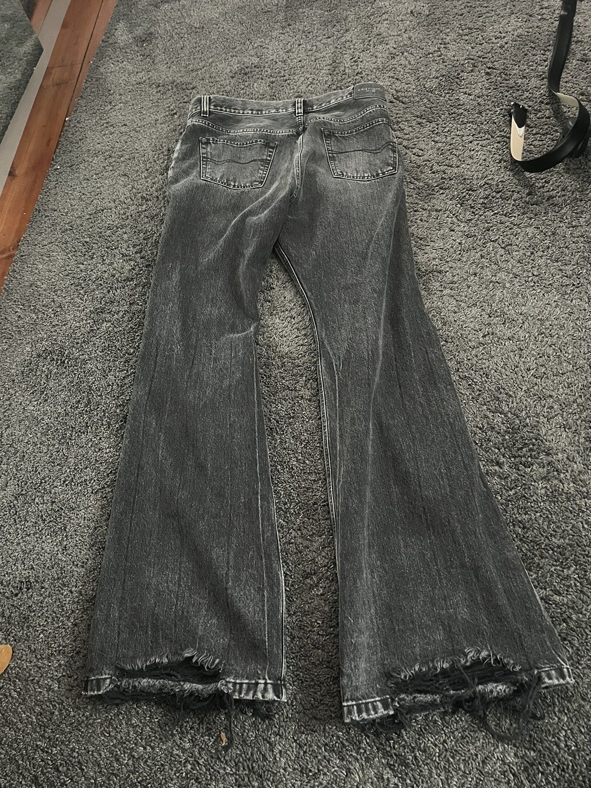 Balenciaga Balenciaga distressed denim flared Size US 32 / EU 48 - 2 Thumbnail