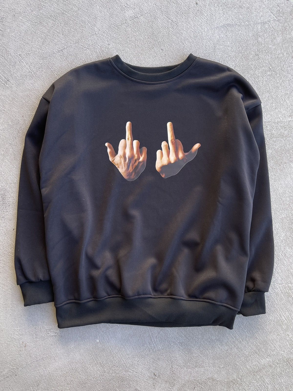 Japanese Brand STEAL! Y2K Japan Middle Fingers Up Sweatshirt (M) Size US M / EU 48-50 / 2 - 3 Thumbnail