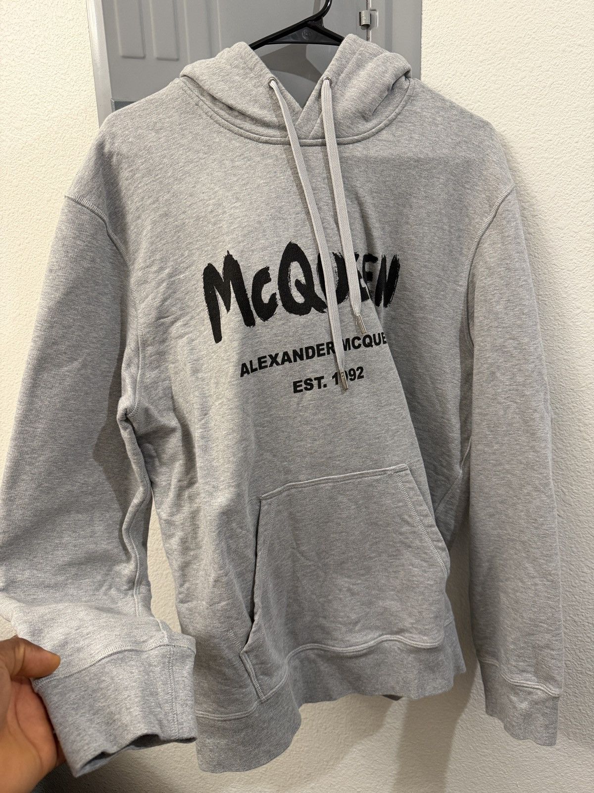 Alexander McQueen Alexander MaQueen Graphic Print Hoodie Size US XXL / EU 58 / 5 - 2 Thumbnail