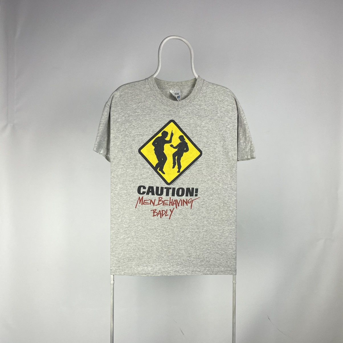Band Tees × Vintage Man Behaving Badly Tshirt television 1991 size Large Size US L / EU 52-54 / 3 - 1 Thumbnail