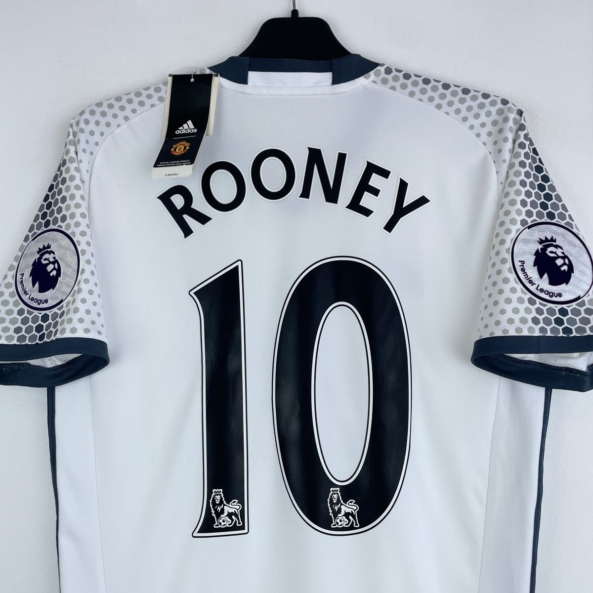 Adidas Manchester United Wayne Rooney Third Jersey 2016/2017 Size US S / EU 44-46 / 1 - 7 Thumbnail