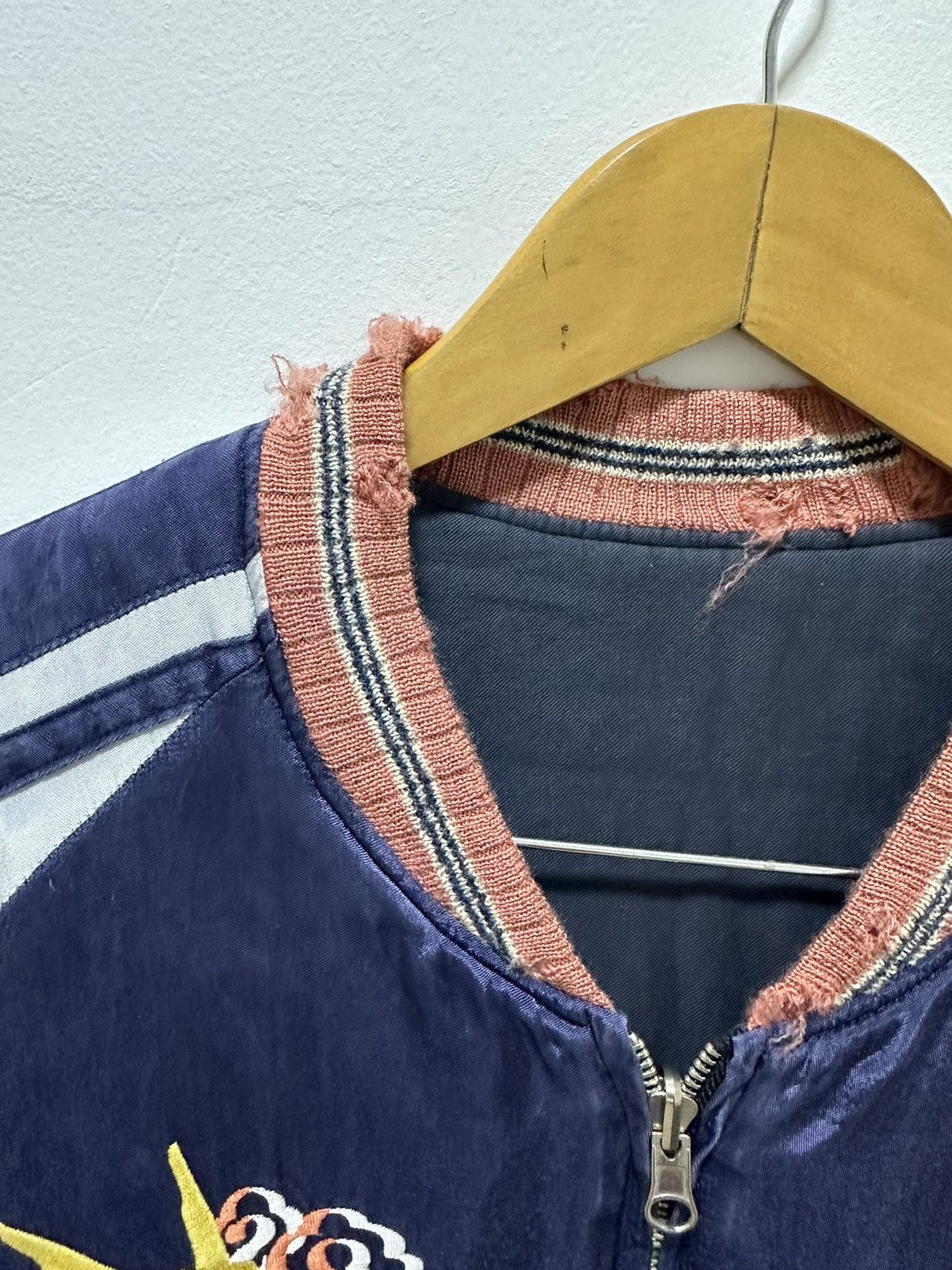 Vintage Vintage Sukajan Jacket Embroidery Tiger And Dragon Distress Size US M / EU 48-50 / 2 - 5 Thumbnail