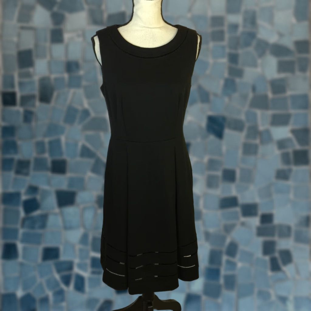 Calvin Klein Fit & Flare Dress Sz 6 Womans Black Knit Sleeveless Pleated  Stretch