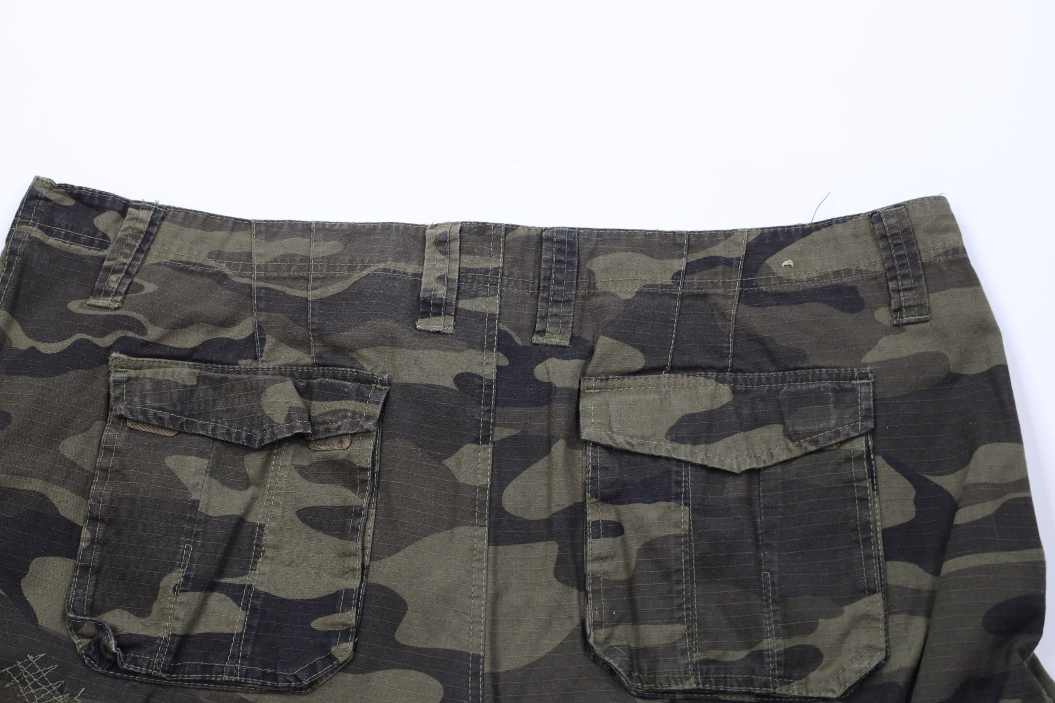 Vintage Vintage 90s Y2K Burnside Surfing Camouflage Cargo Shorts Size US 42 / EU 58 - 9 Thumbnail
