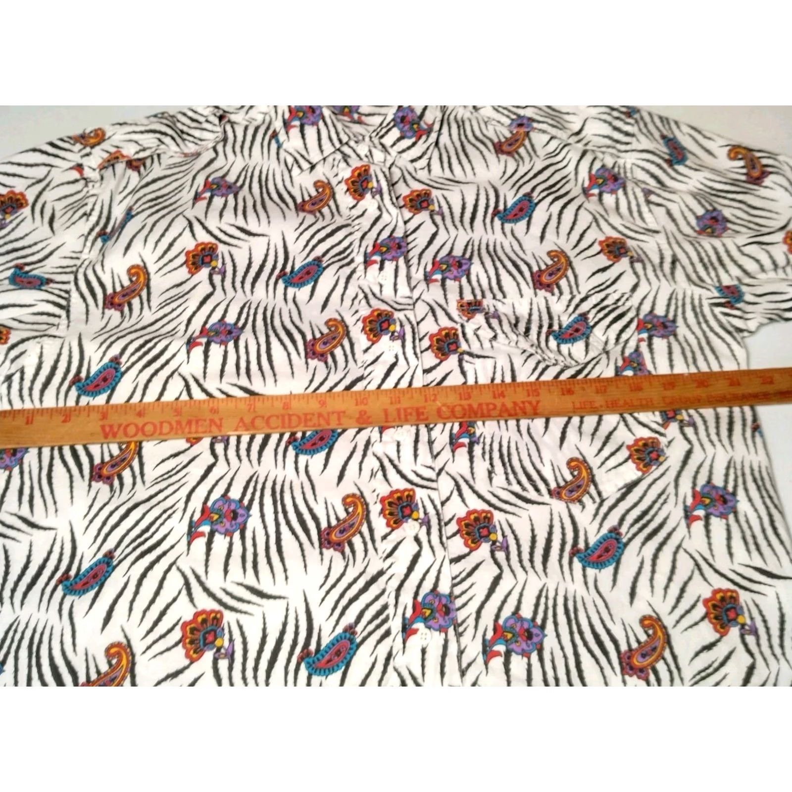 Vintage VINTAGE Khazana Shirt Women Medium Zebra Print Paisley Safari Short Slv Button-Up Collared Cotton Woven 80s 90s Vintage Size M / US 6-8 / IT 42-44 - 3 Thumbnail