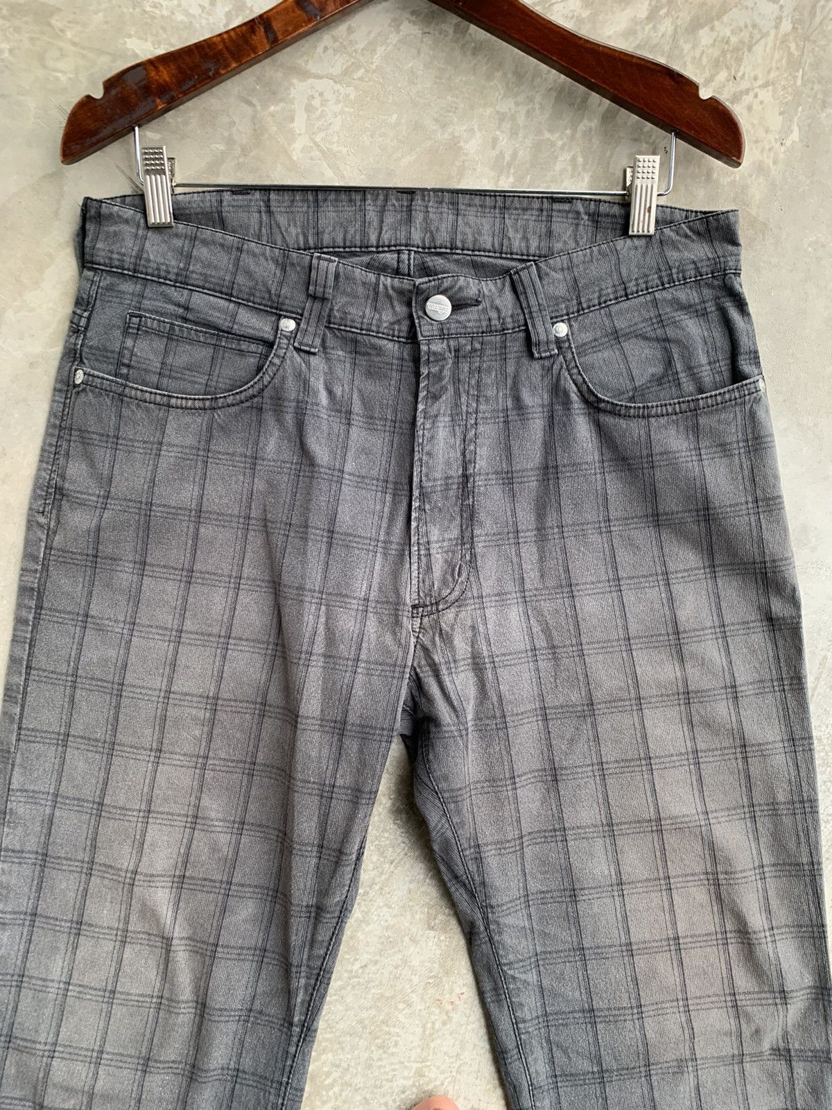 Designer × Wrangler Casual Pants By Wrangler Size US 33 - 4 Thumbnail
