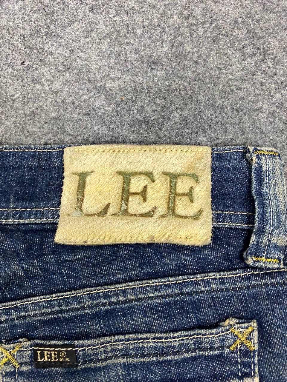 Lee lee ankle cut bootcut flare distressed denim Size 30" / US 8 / IT 44 - 5 Thumbnail