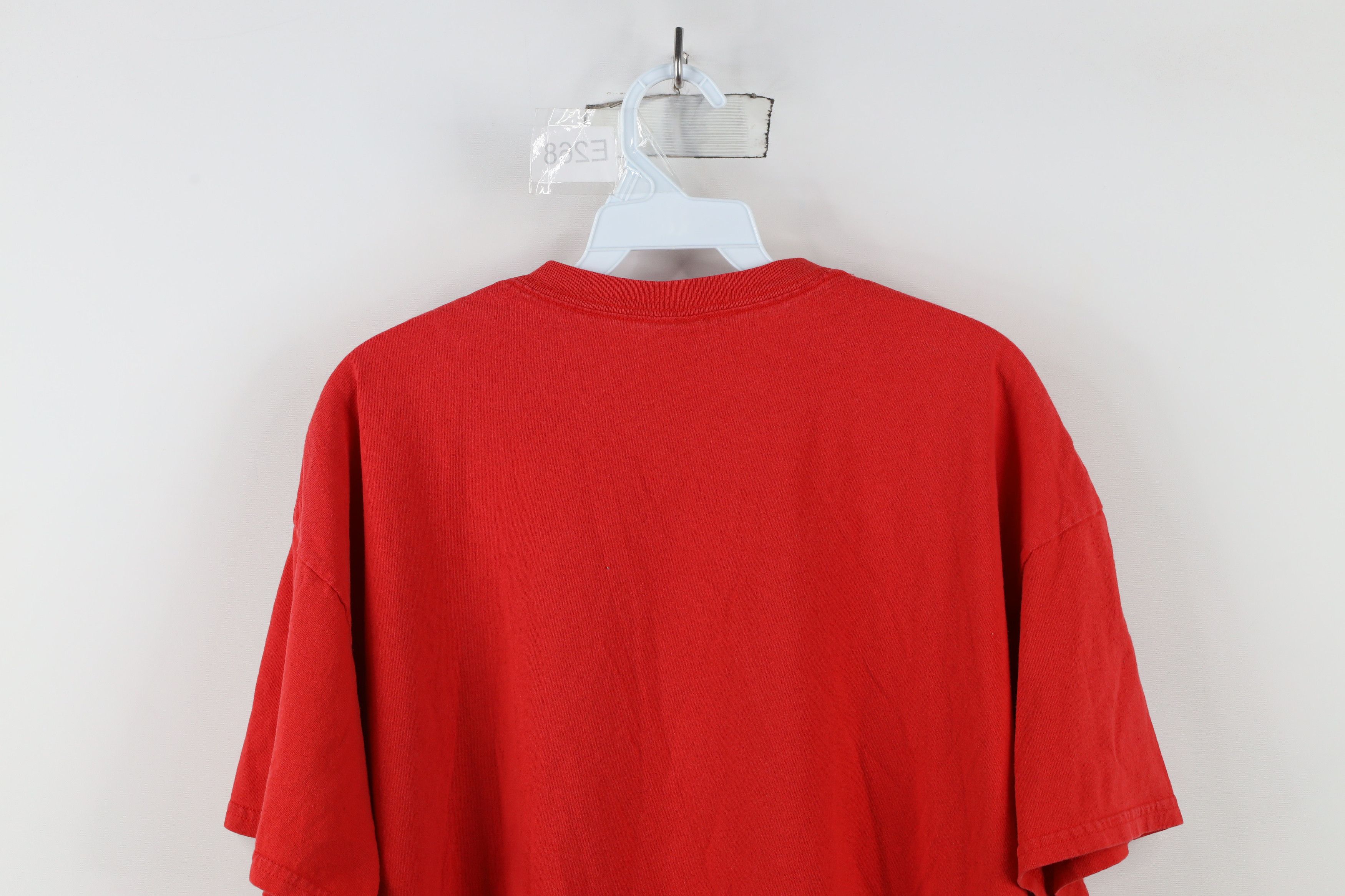 Vintage Vintage Y2K Direct From Graceland Elvis Presley T-Shirt Red Size US XL / EU 56 / 4 - 12 Thumbnail