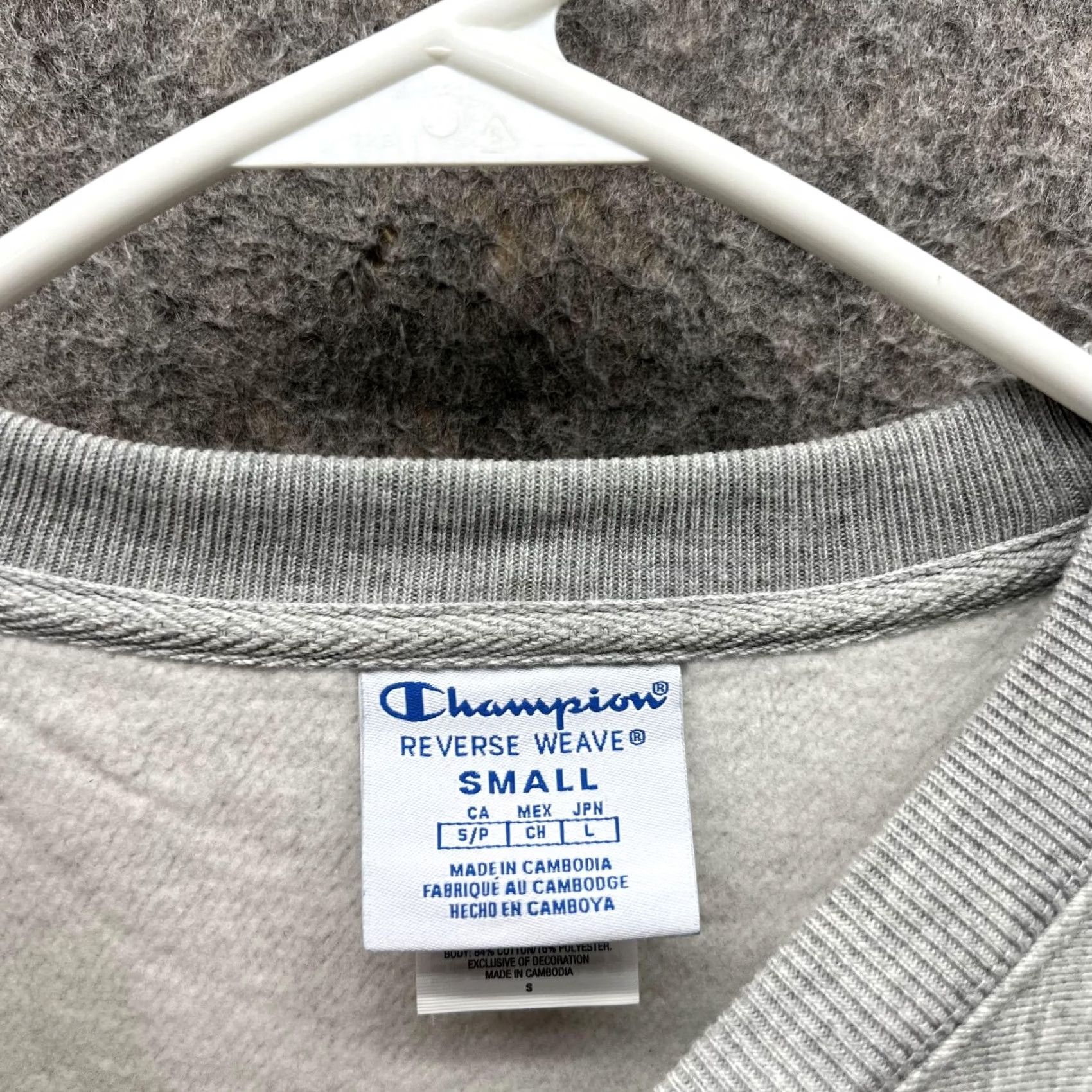 Champion VINTAGE Champion Sweater Women Small Gray Pullover Cropped Reverse Weave Big C Crew Neck Long Sleeve Size S / US 4 / IT 40 - 5 Thumbnail