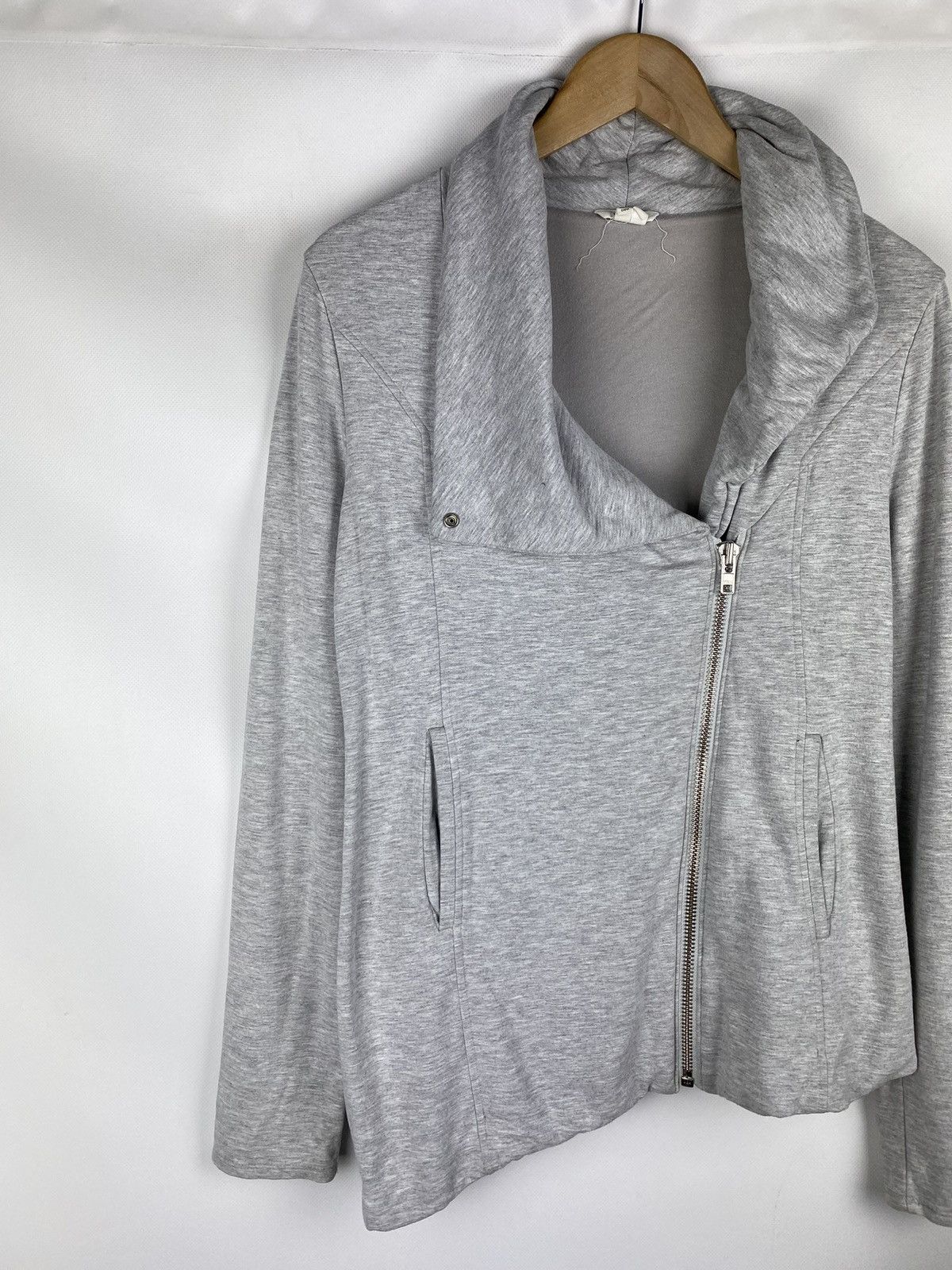Helmut Lang Helmut Lang ladies full zip avant-garde assymetrical jacket Size L / US 10 / IT 46 - 2 Thumbnail