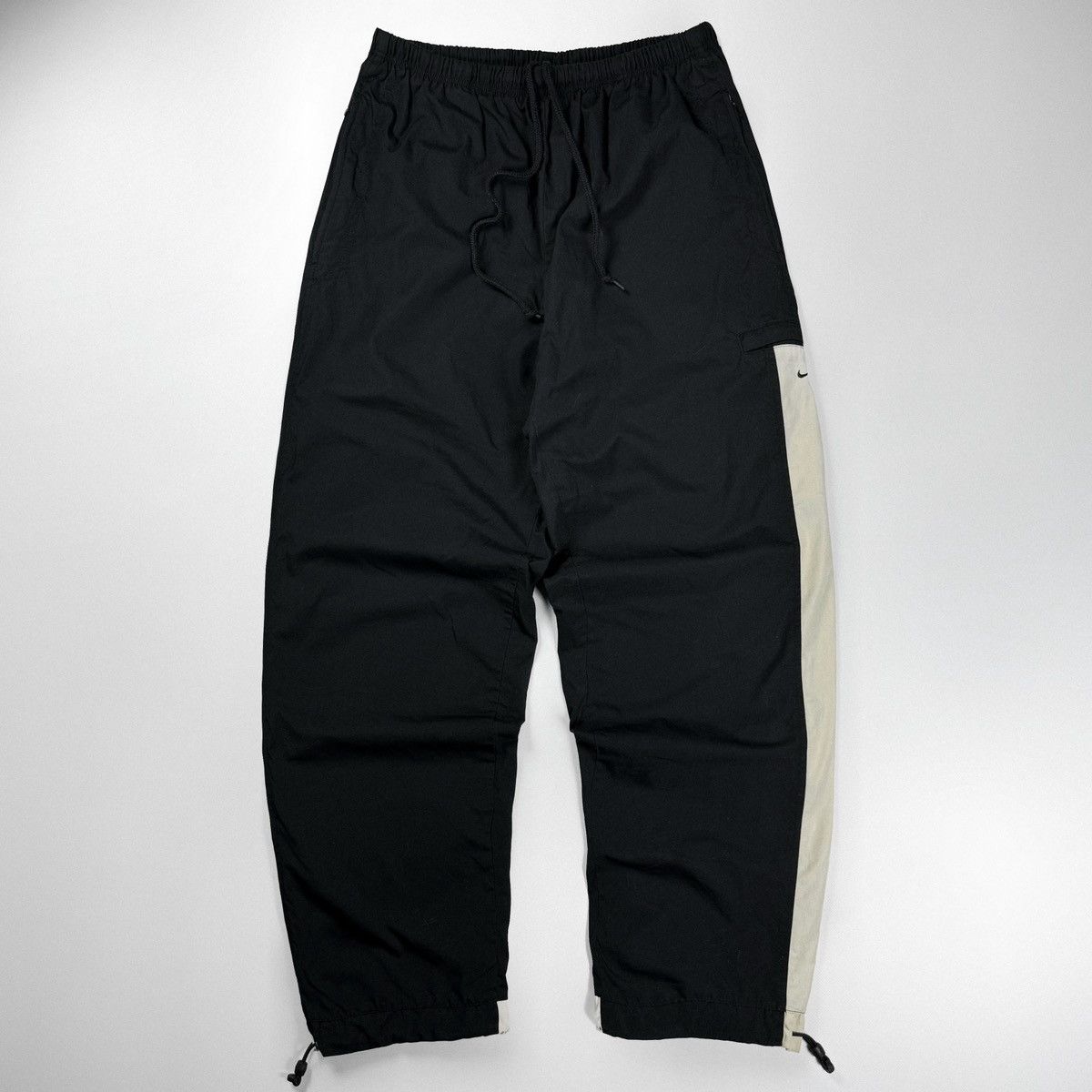 Nike Nike Cargo Logo Track Pants VIntage Size US 36 / EU 52 - 1 Thumbnail