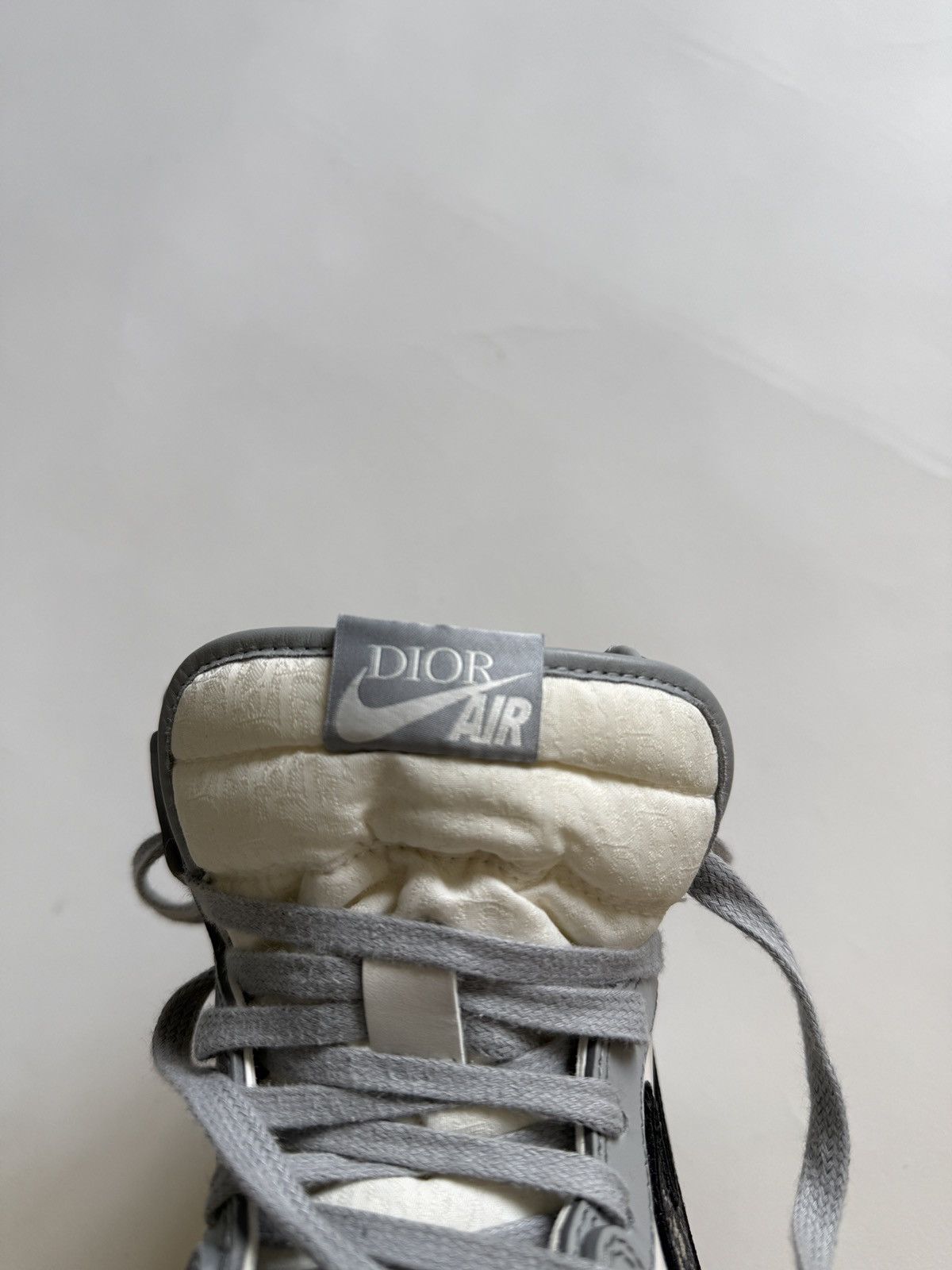 Dior × Jordan Brand Dior x Air Jordan 1 High Size US 9 / EU 42 - 10 Thumbnail