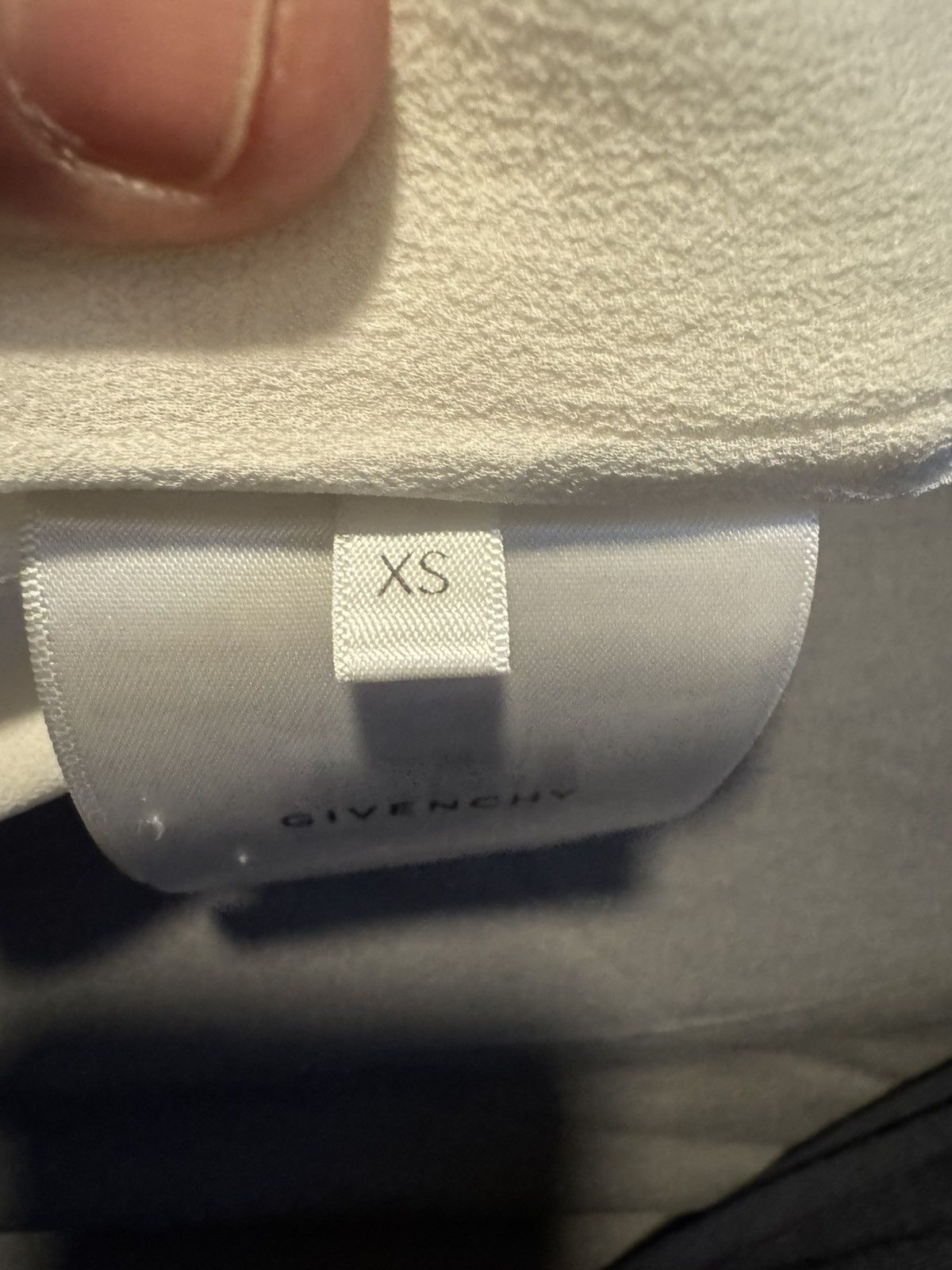 Givenchy White givenchy t-shirt - SILK Size US XS / EU 42 / 0 - 10 Thumbnail