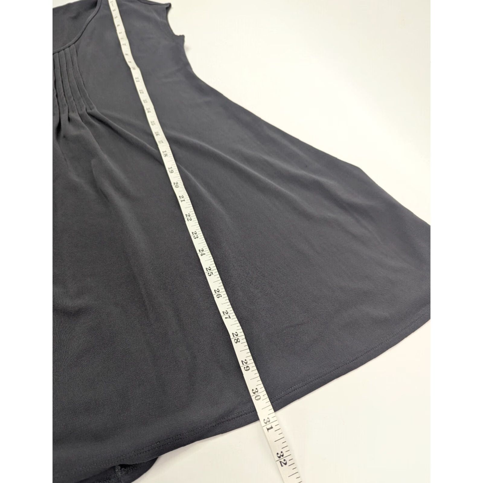 Eileen Fisher EILEEN FISHER Shirt Dress Pintuck Silk Stretch Cap Sleeve Womens Small Tunic Grey Black Short Sleeve Pullover... Size S / US 4 / IT 40 - 3 Thumbnail