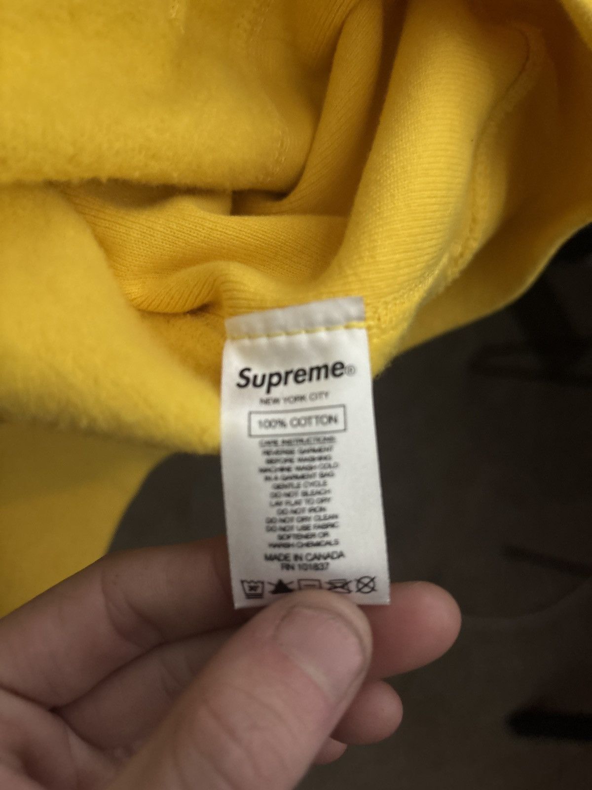 Supreme Supreme yellow S hoodie Size US L / EU 52-54 / 3 - 3 Thumbnail