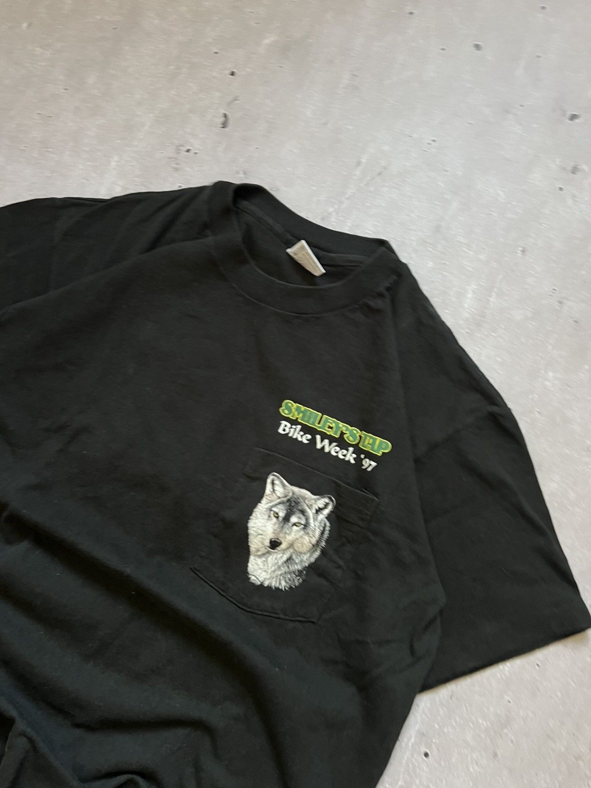 Other Vintage Smileys Tap 1997 Daytona T-Shirt Size L Size US L / EU 52-54 / 3 - 2 Thumbnail
