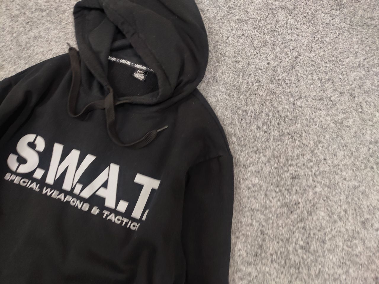 Japanese Brand Vintage S.W.A.T. Logo Black Classic Hoodie Y2K Style Size US L / EU 52-54 / 3 - 4 Thumbnail