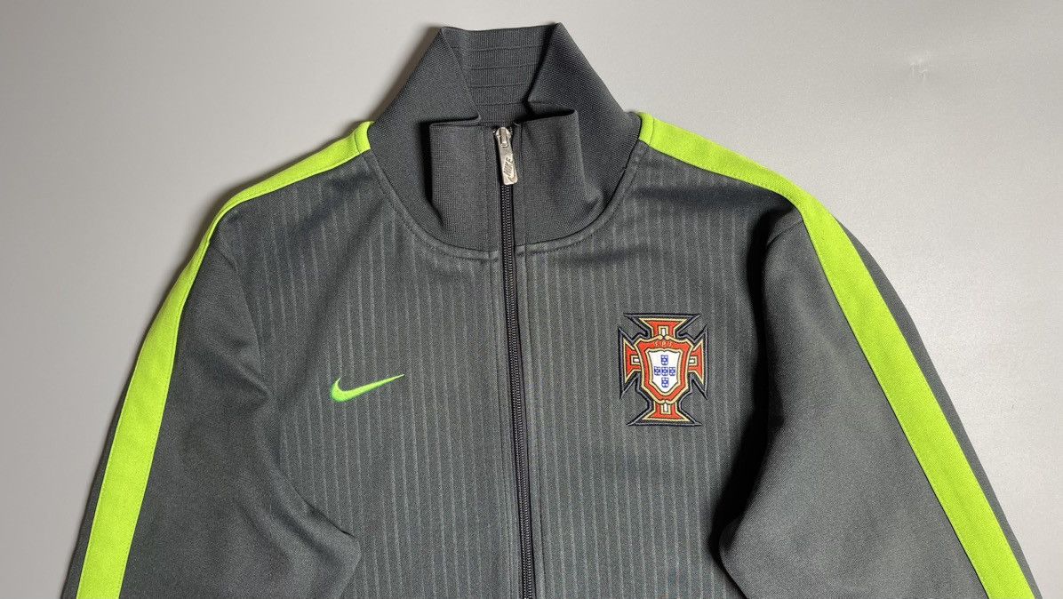 Nike × Vintage PORTUGAL NIKE N98 2012/2013 FOOTBALL ANTHEM TRACK TOP Size US L / EU 52-54 / 3 - 2 Thumbnail