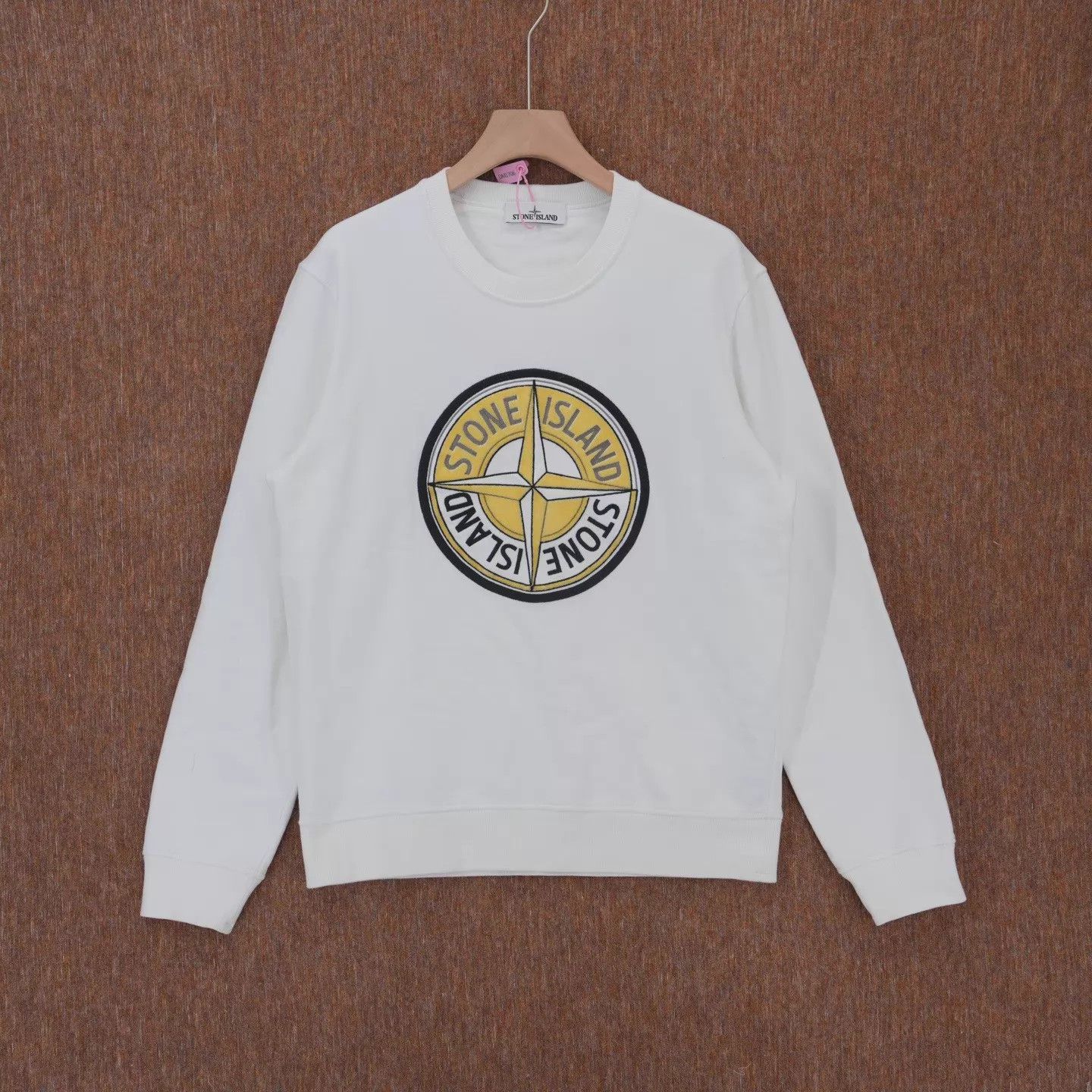 Stone Island STONE ISLAND Compass Embroidered Crewneck Wht L 99 DM1706 Size US L / EU 52-54 / 3 - 1 Thumbnail