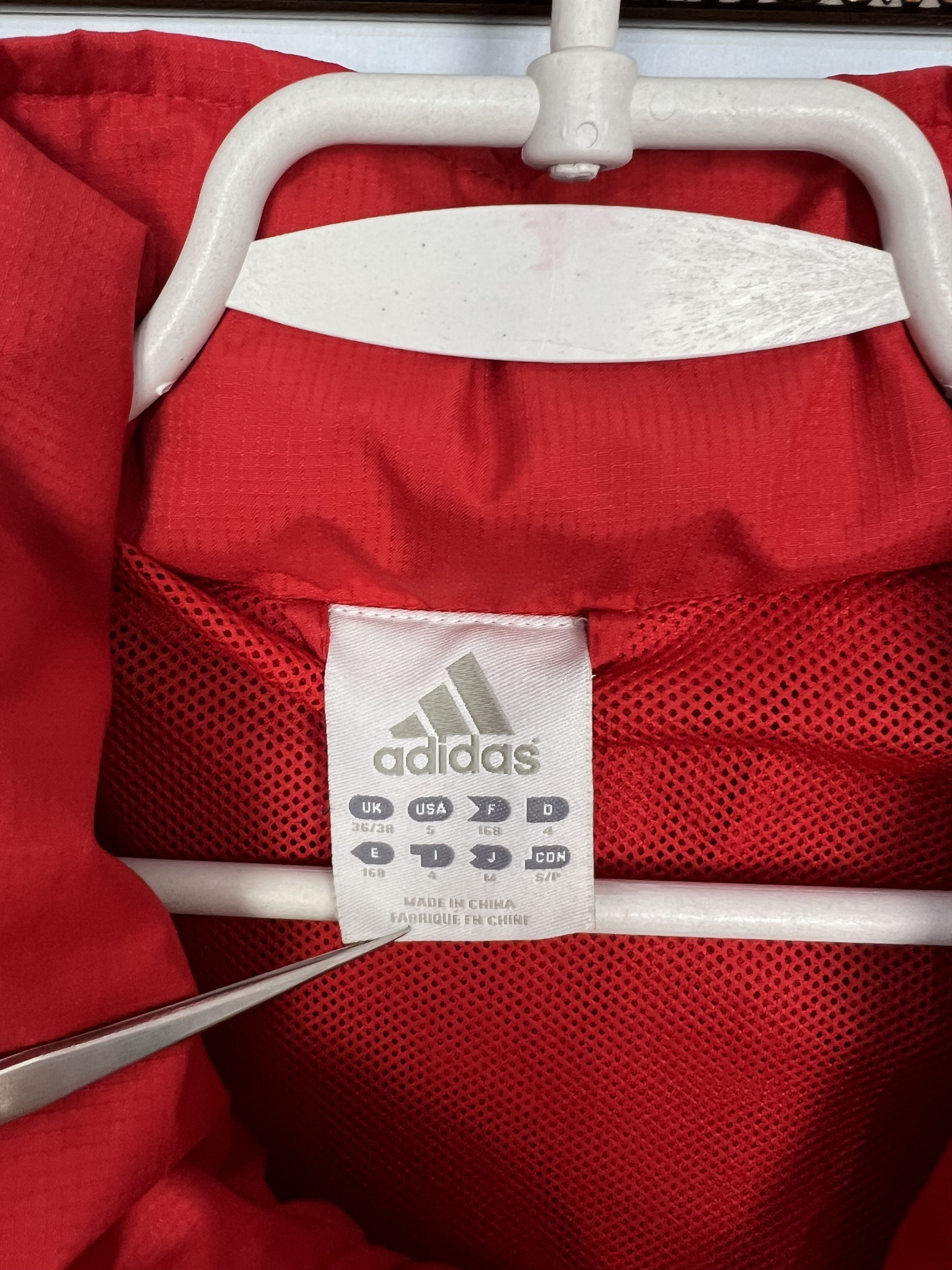 Adidas Vintage Adidas Liverpool Football Jacket Soccer Track Top Size US S / EU 44-46 / 1 - 14 Thumbnail