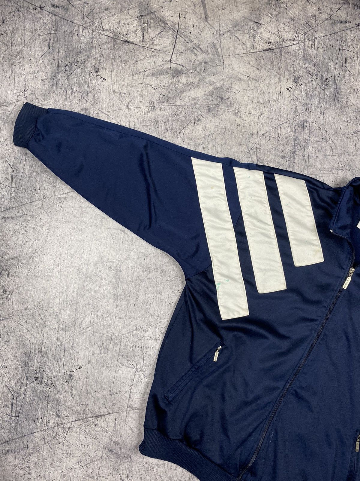 Adidas Vintage Adidas Track Jacket Size M Size US M / EU 48-50 / 2 - 2 Thumbnail
