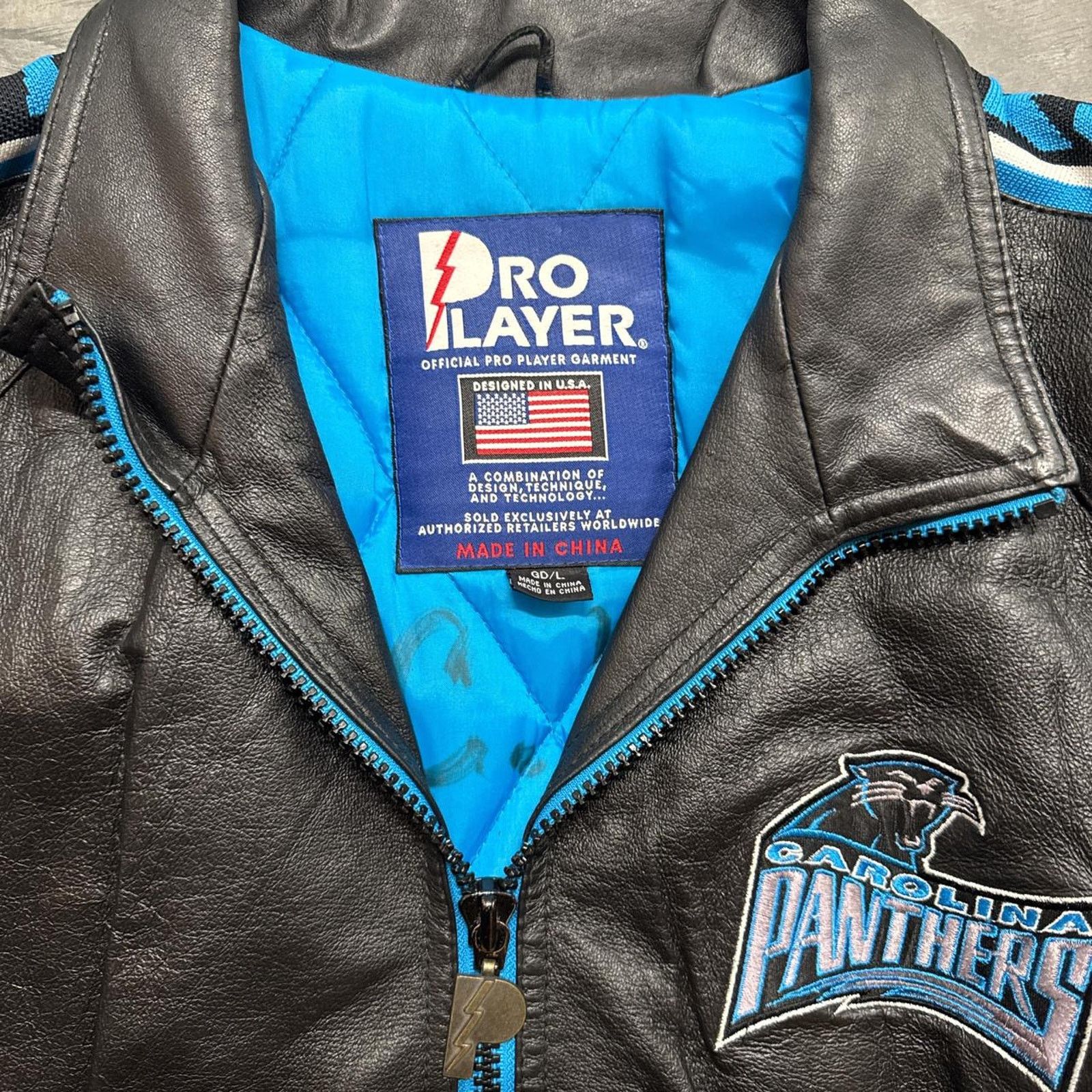 Vintage Vintage 90s Carolina Panthers Pro Player NFL Leather Jacket Size US L / EU 52-54 / 3 - 3 Thumbnail