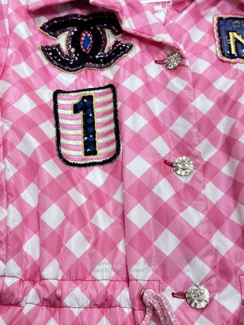 Chanel Chanel 23C pink and white plaid logo waist jacket Size XS / US 0-2 / IT 36-38 - 6 Thumbnail
