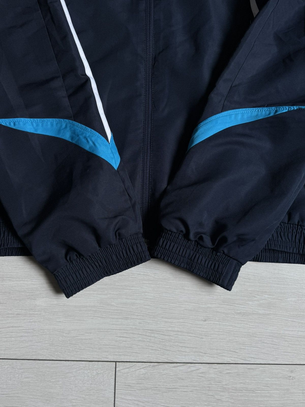 Adidas Vintage Adidas Nylon 3Stripes Track Jacket Size US L / EU 52-54 / 3 - 10 Thumbnail