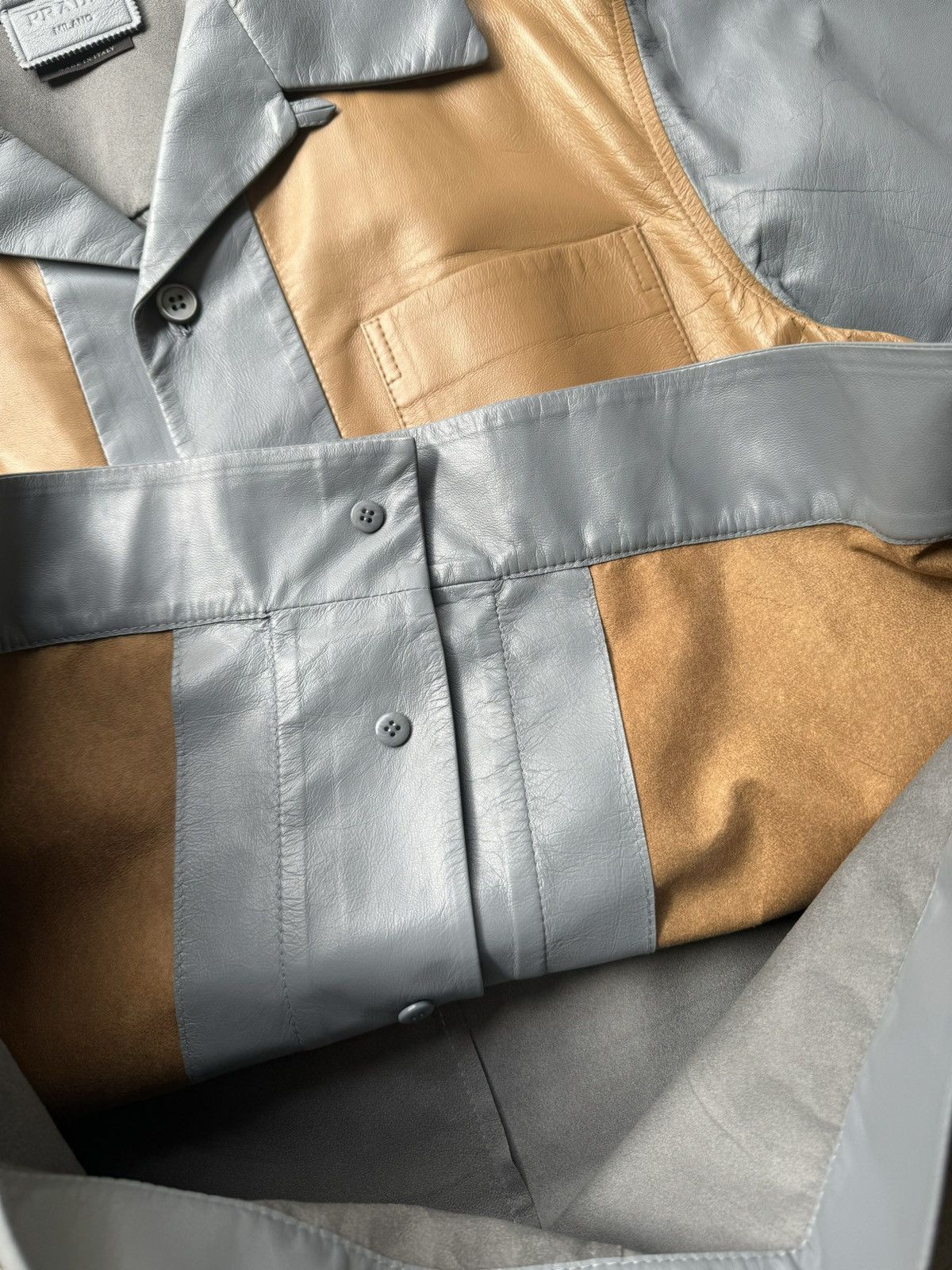 Prada Prada SS18 Two Tone Leather Shirt Size US M / EU 48-50 / 2 - 4 Thumbnail