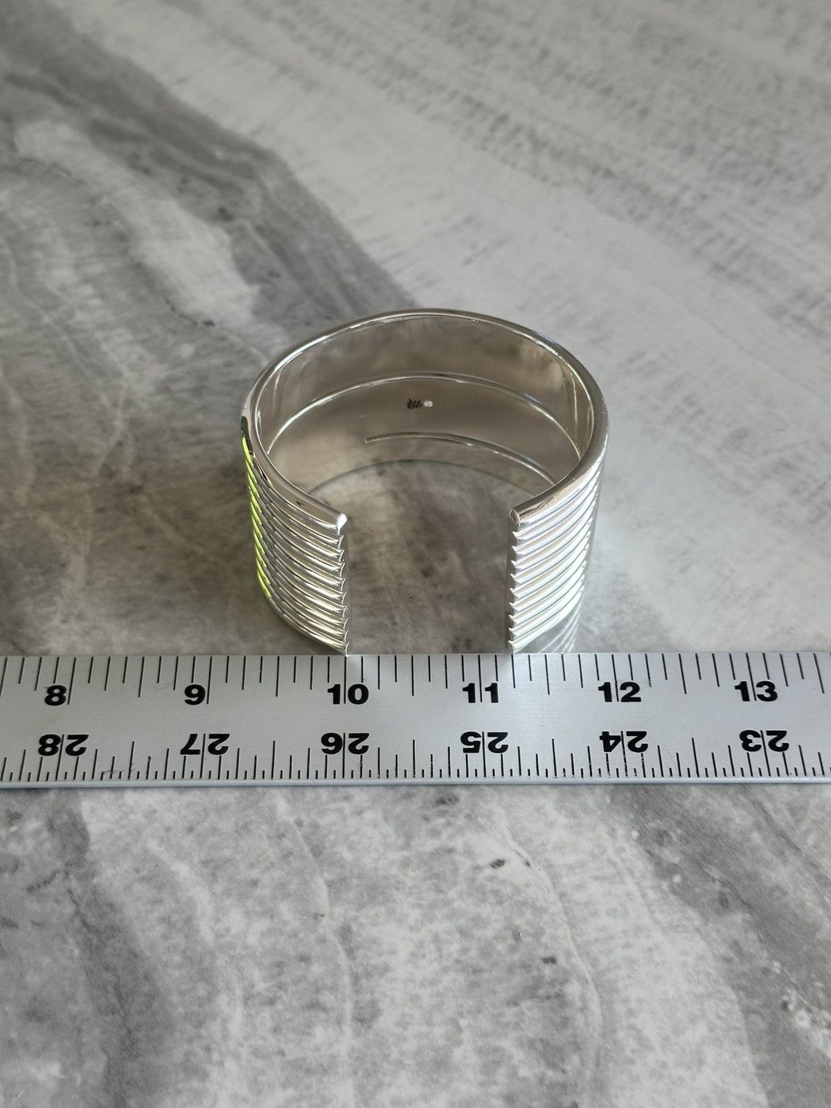 Madewell Madewell Ribbed Statement Cuff Bracelet Size ONE SIZE - 4 Thumbnail