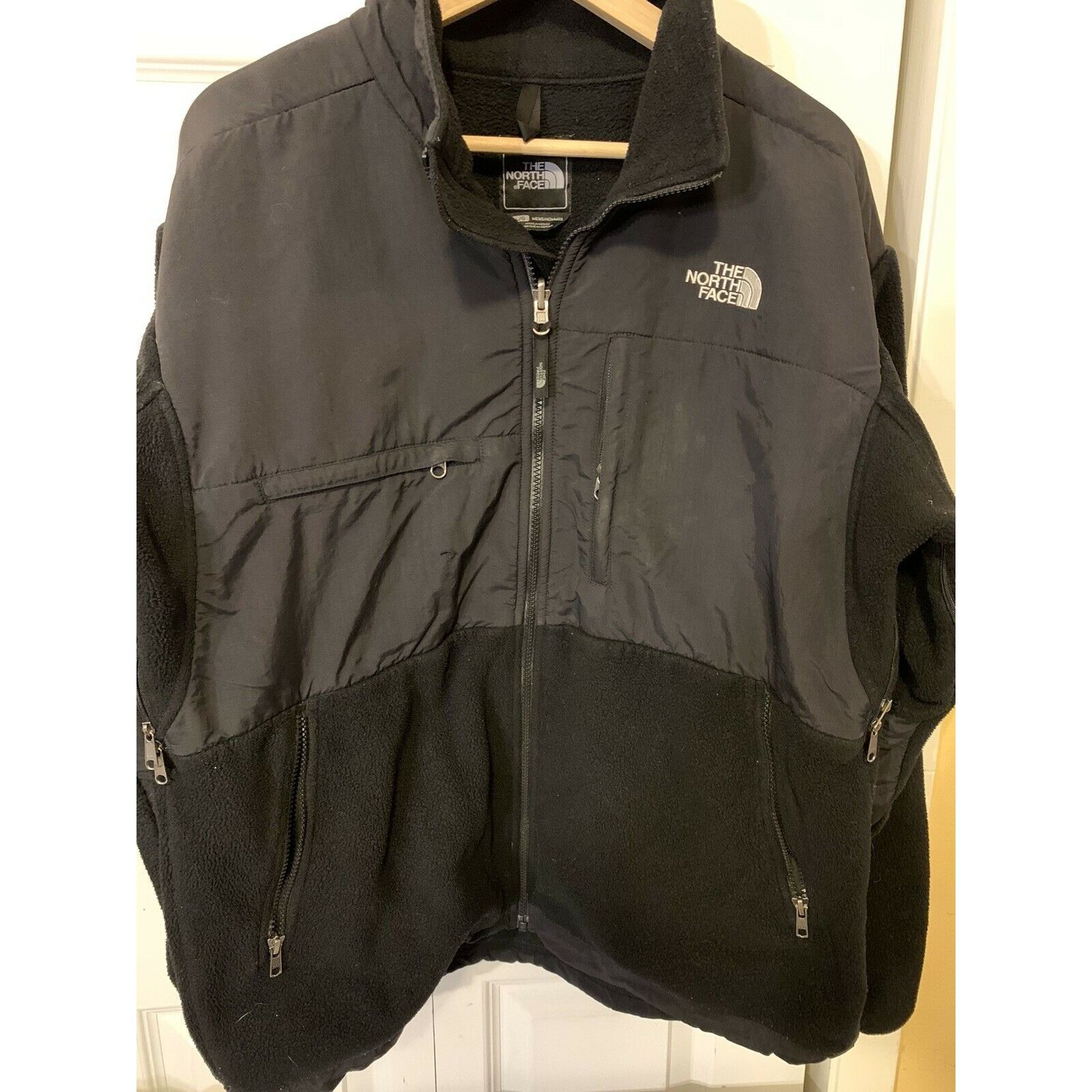 The North Face THE NORTH FACE BLACK DENALI FLEECE JACKET MENS SZ LARGE Size US L / EU 52-54 / 3 - 3 Thumbnail