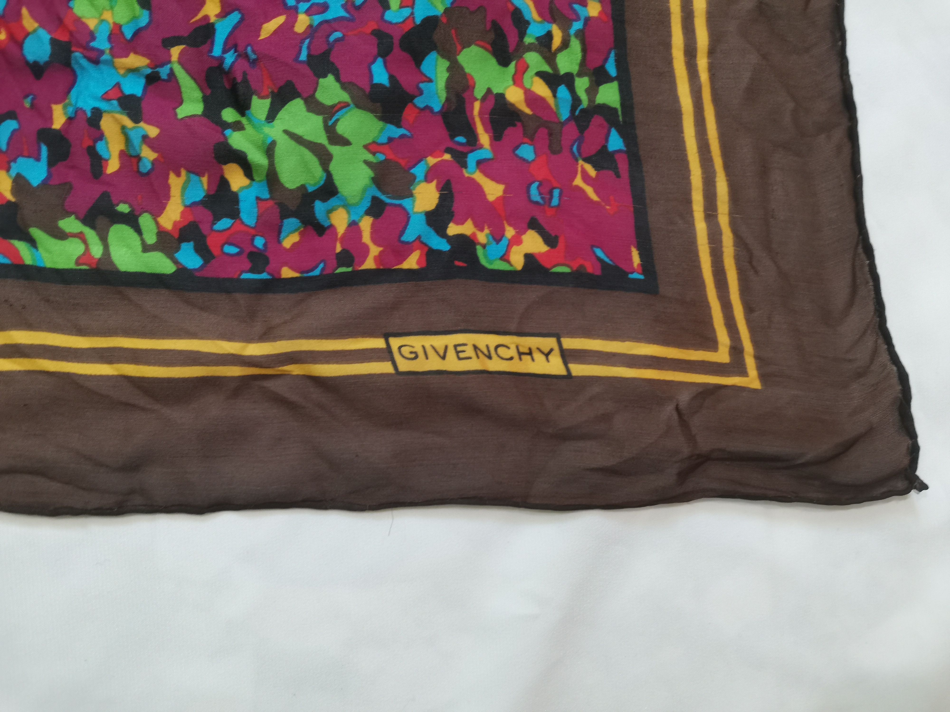 Givenchy Rare Givenchy scarves flowers design Size ONE SIZE - 2 Thumbnail