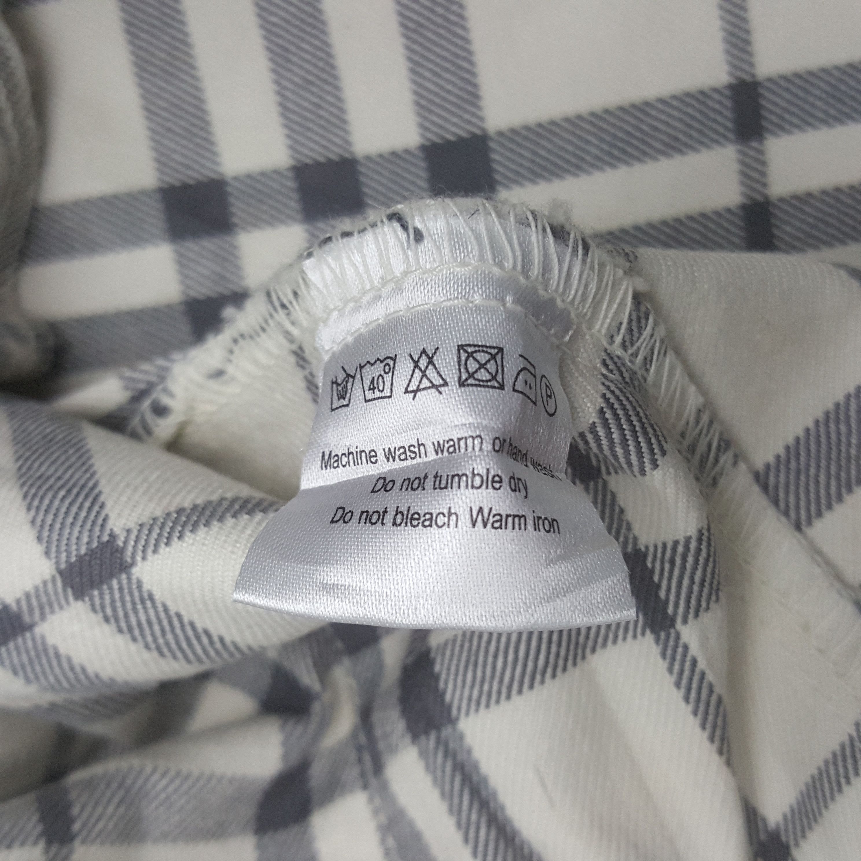 Burberry Burberry London Custom Spell Out Bikers Style Jacket Size XS / US 0-2 / IT 36-38 - 10 Thumbnail
