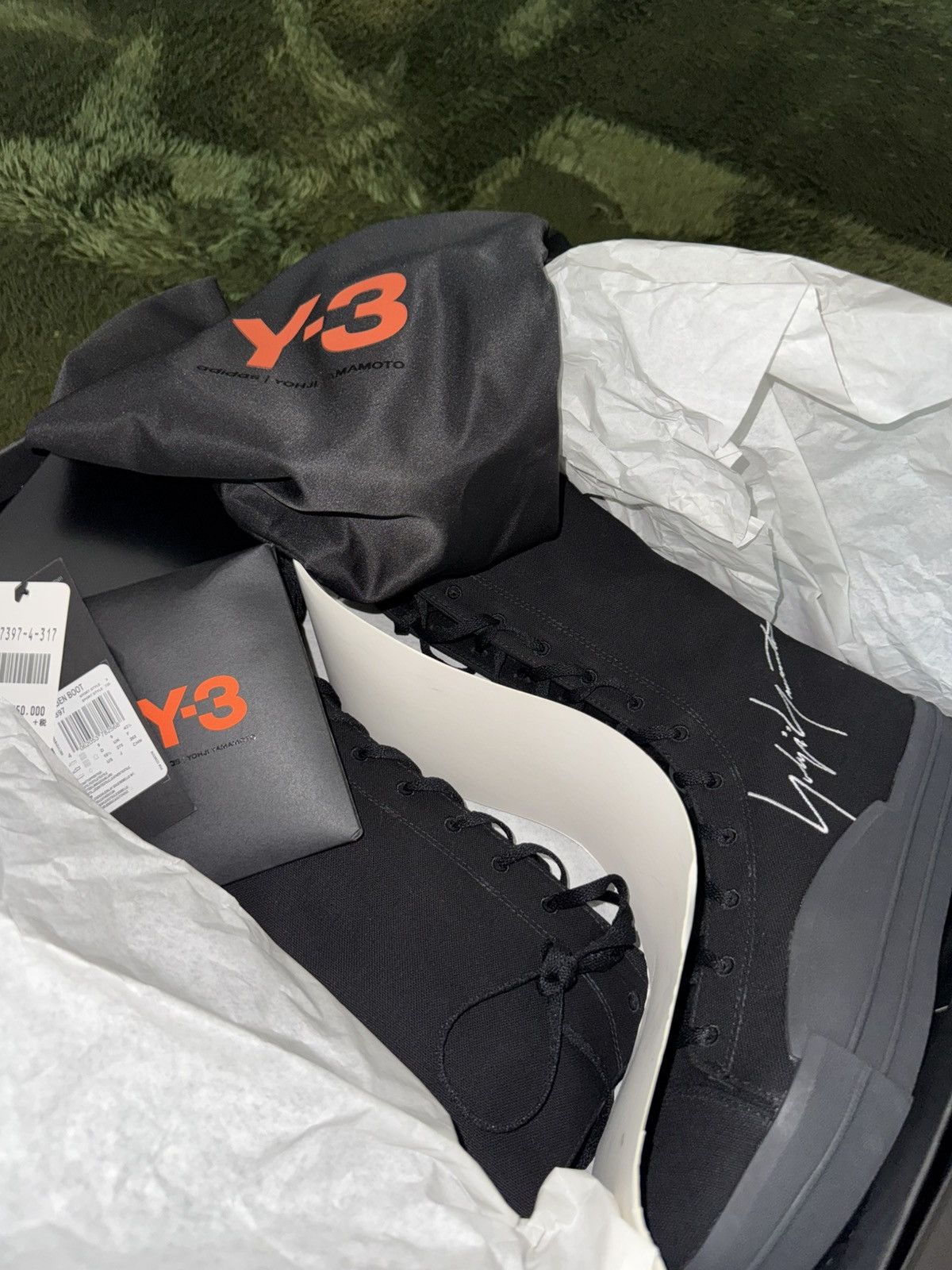 Y-3 [US 9.5] Y-3 Yohji Yamamoto Yuven Embroidered Logo Boots Size US 9 / EU 42 - 8 Thumbnail