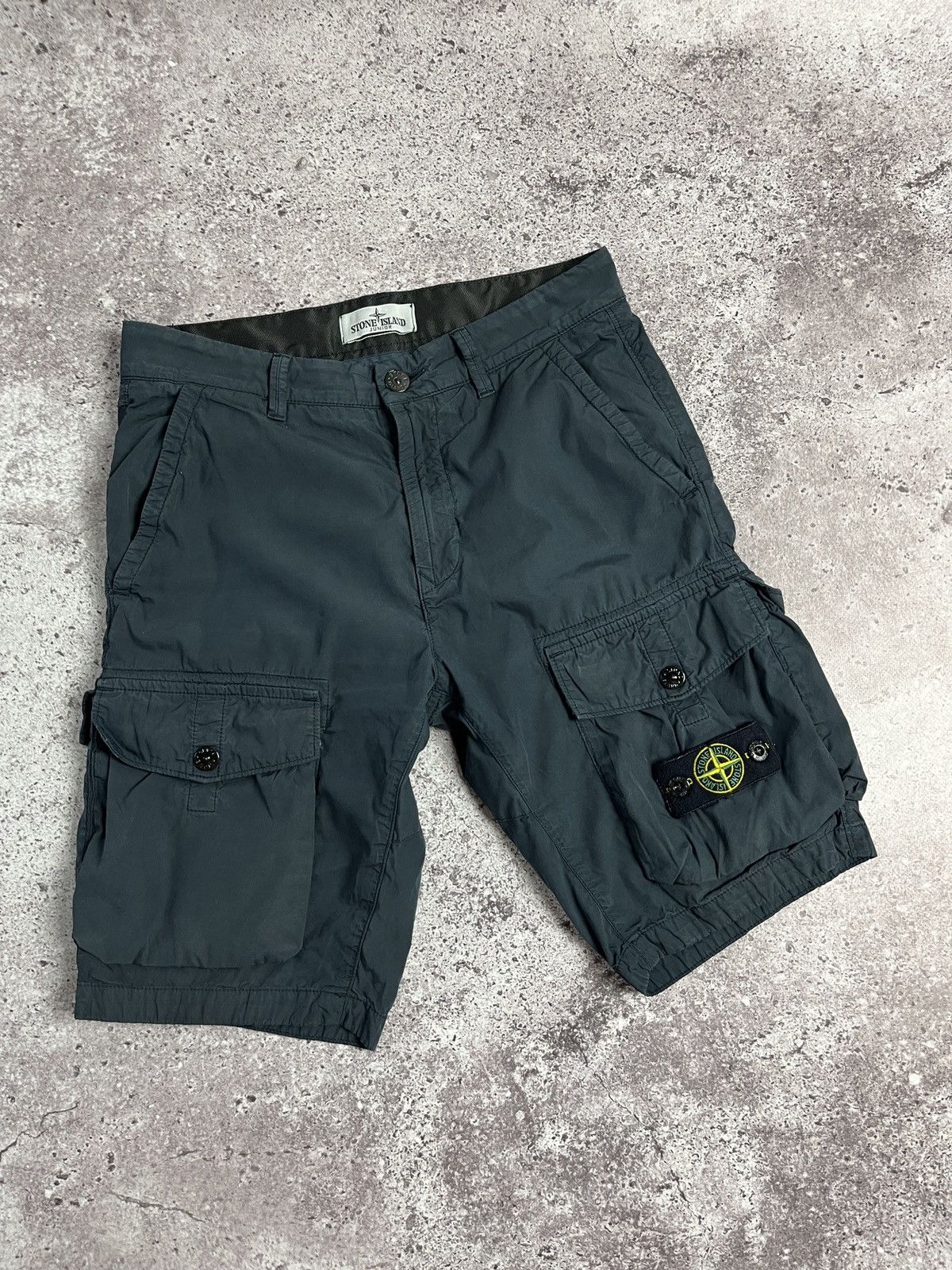 Stone Island Stone Island Junior A10 Garment Dyed Bermuda Cargo Shorts Size US 26 / EU 42 - 4 Thumbnail