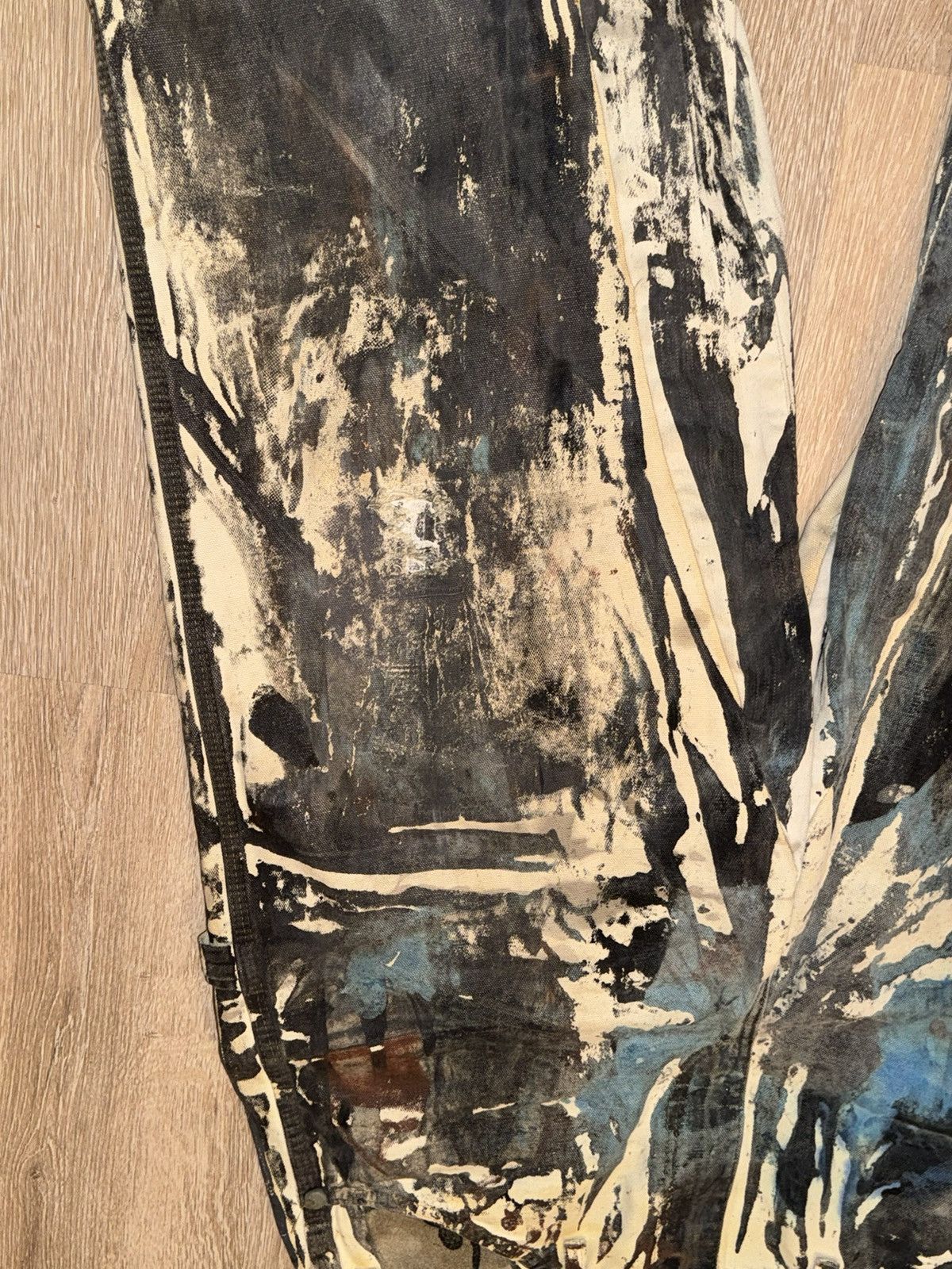 Other distressed workwear paint art reference archive 1 of 1 33x32 Size US 33 - 9 Thumbnail