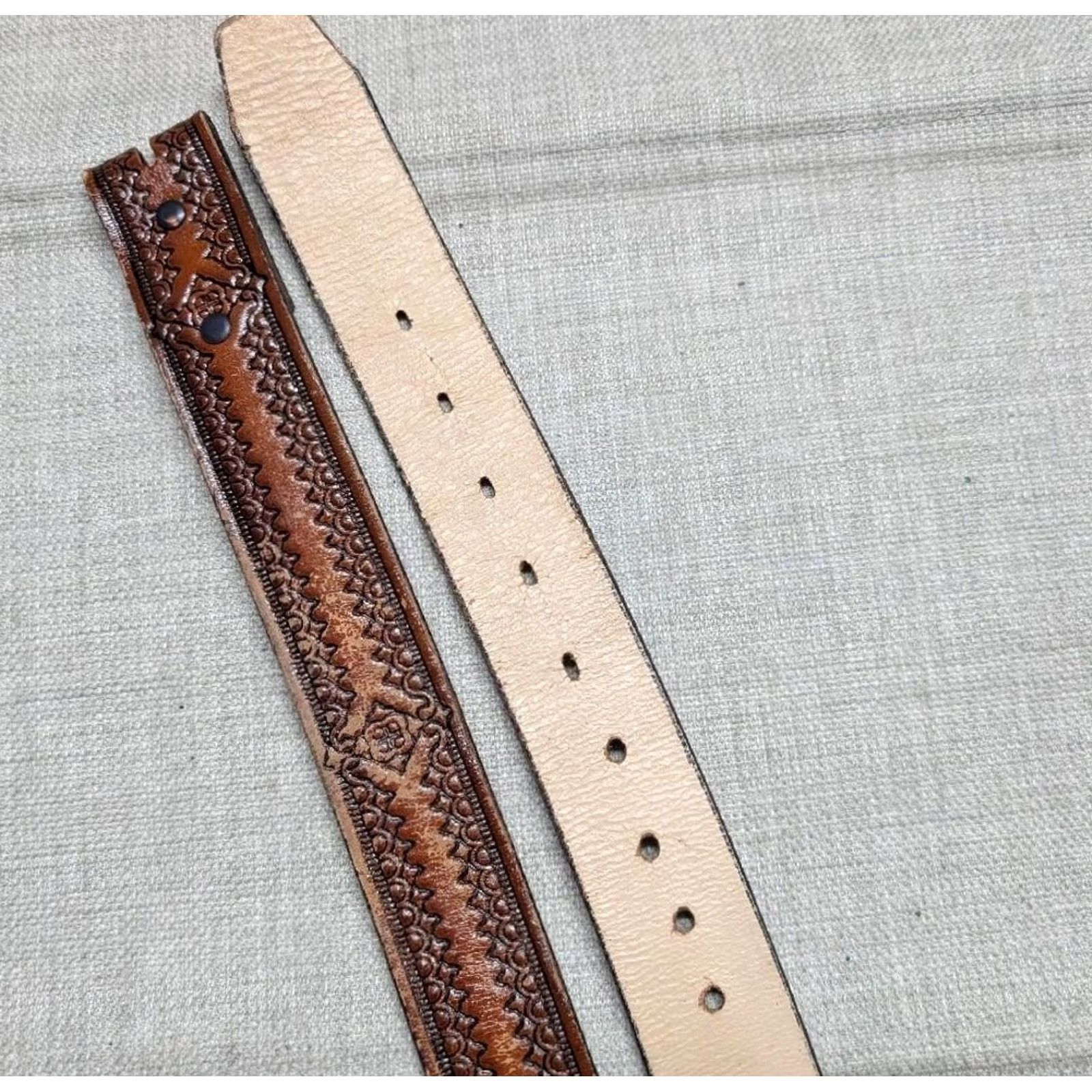 Vintage VINTAGE USA MADE TOOLED belt Western Belt Geometric Brown 38 Leather Buckle Western Mens Size 38 - 6 Thumbnail