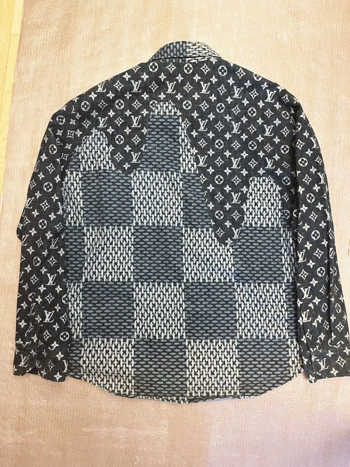 Louis Vuitton Louis Vuitton luxury casual T-shirt. Size US M / EU 48-50 / 2 - 9 Thumbnail