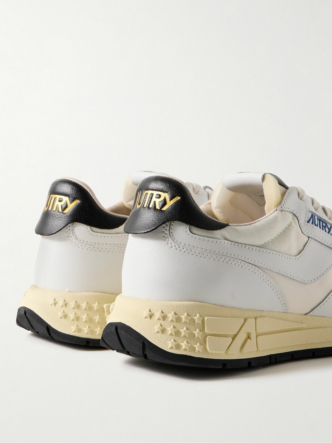 AUTRY o1y0426 Logo Low-Top Sneakers in White/Black Size US 8 / EU 41 - 4 Thumbnail